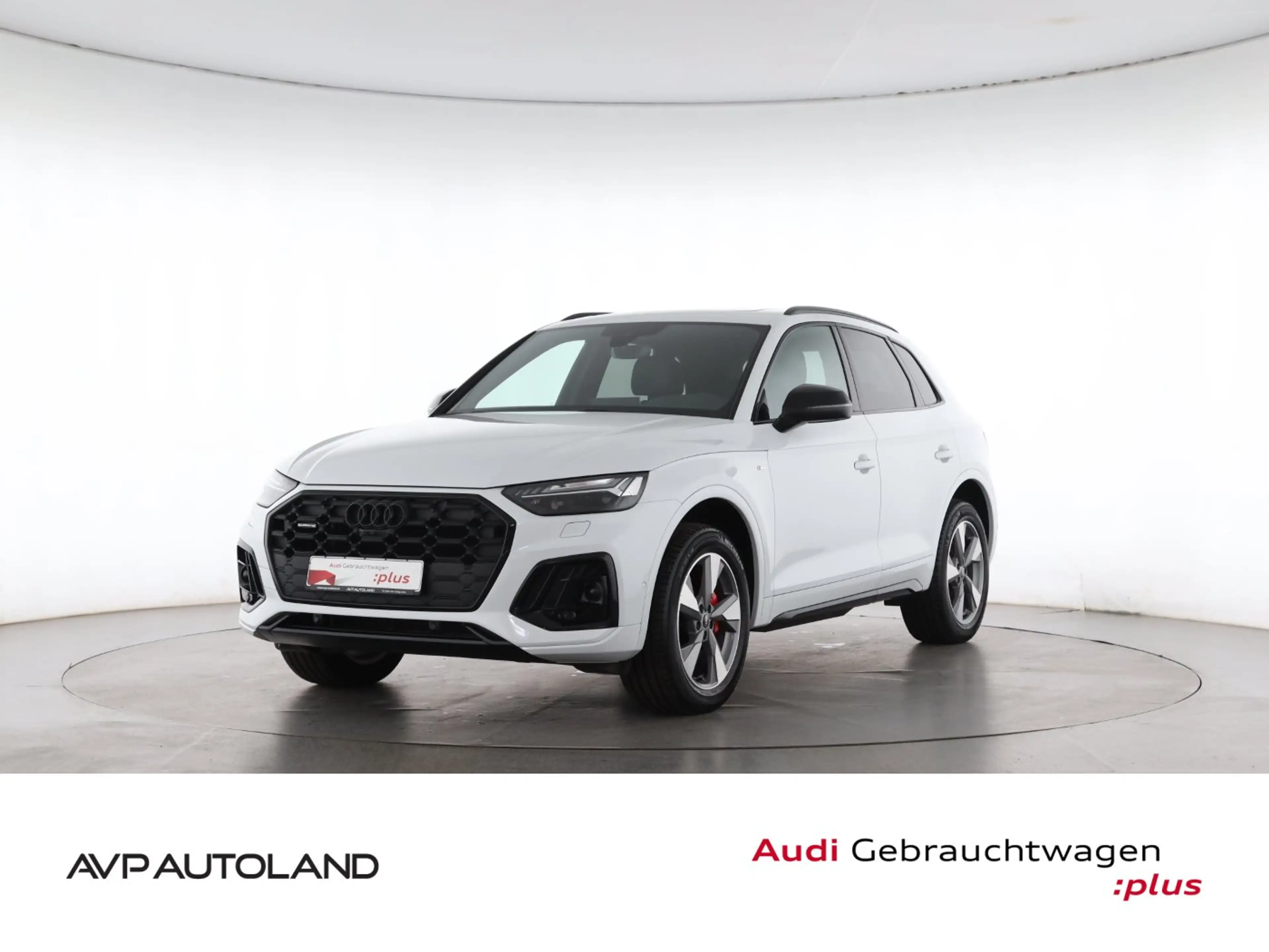 Audi Q5 40 TDI quattro S line | AHK |