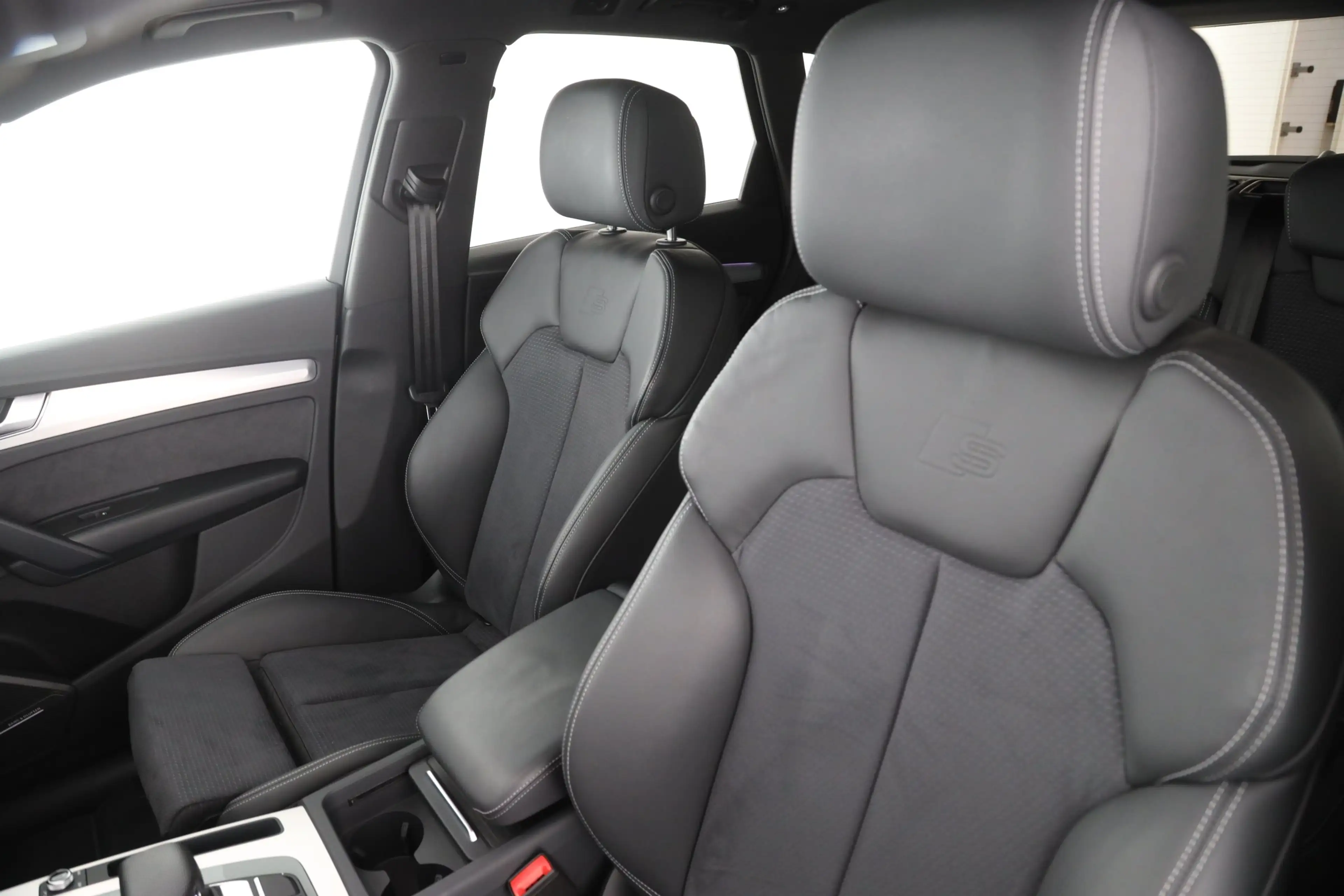 Audi Q5 40 TDI quattro S line | AHK | — photo 13
