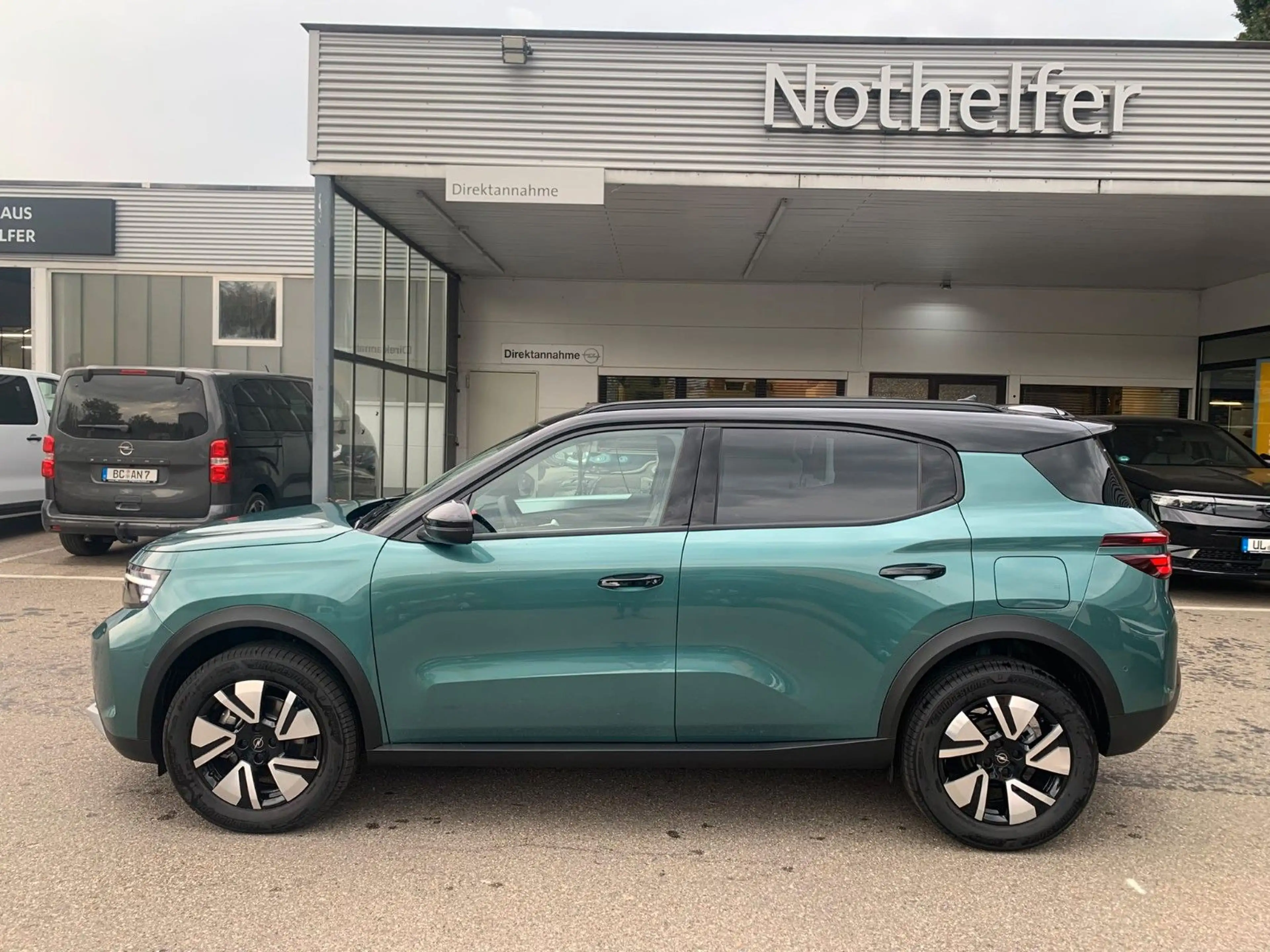 Opel Frontera GS 1.2 Hybrid 145 PS 5 Sitze