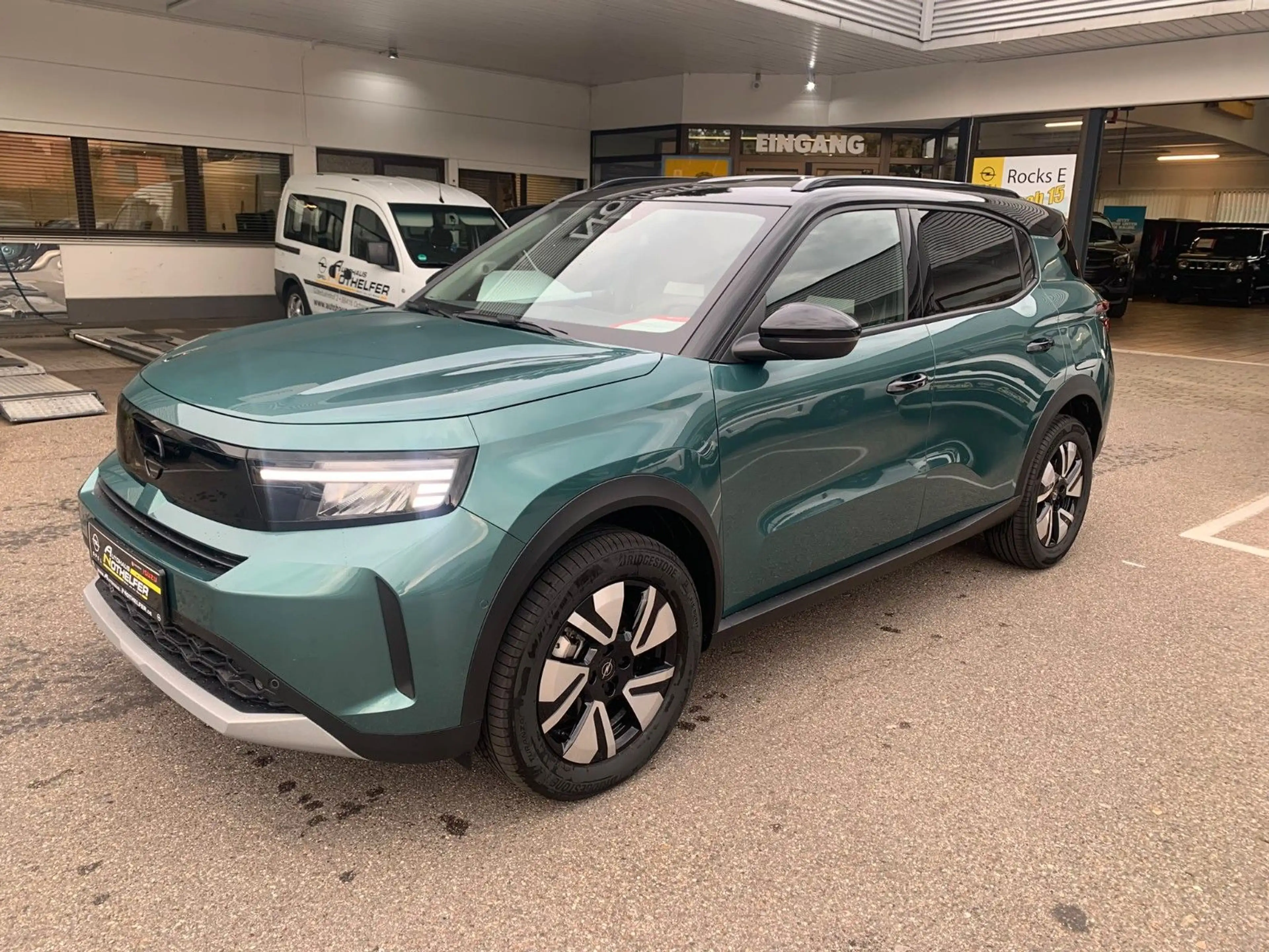 Opel Frontera GS 1.2 Hybrid 145 PS 5 Sitze — photo 2