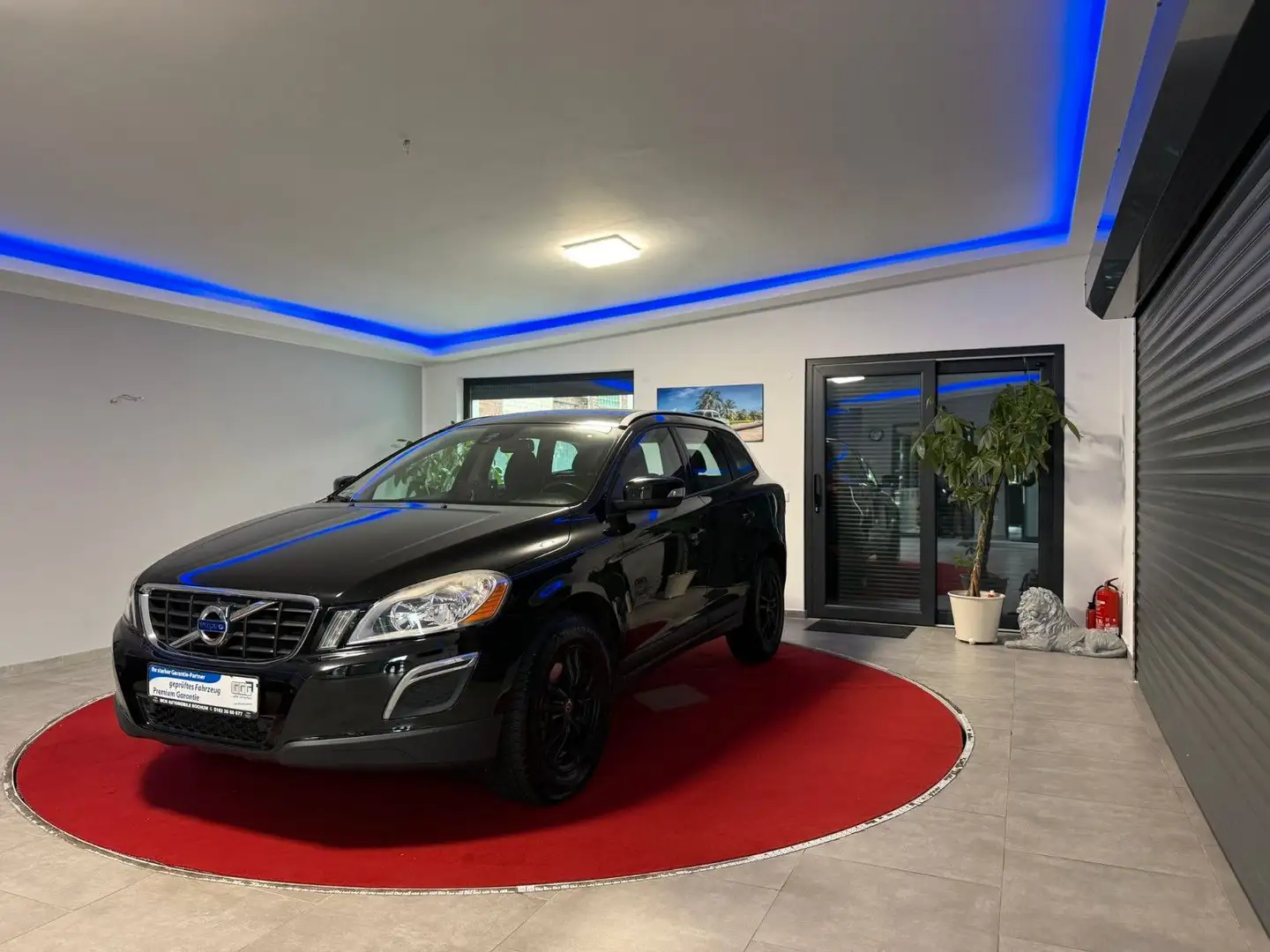 Volvo XC60 Kinetic Drive Standhzg/Scheckheft/17 Zoll Schwarz - 1