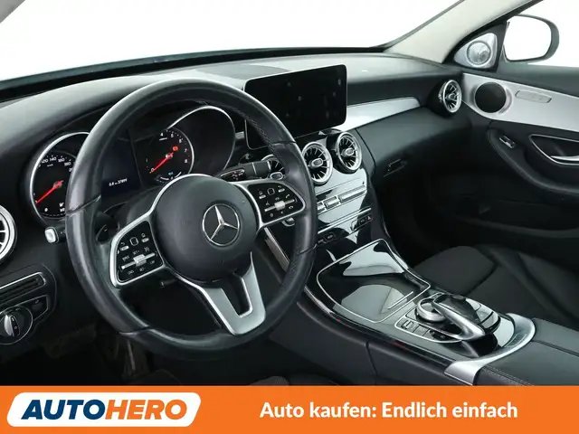 Mercedes-Benz C-Class view 11