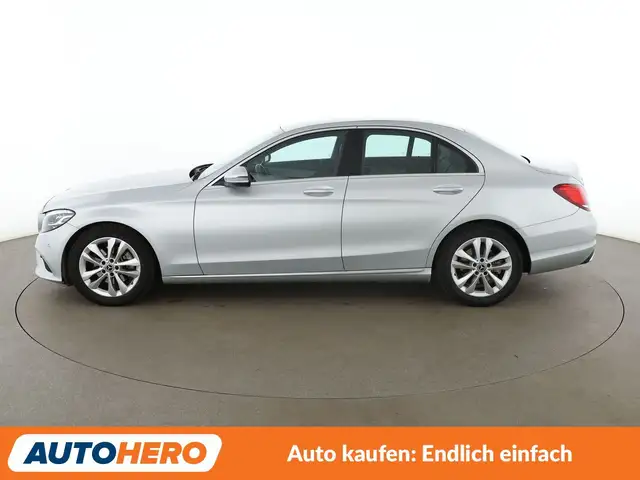 Mercedes-Benz C-Class view 3