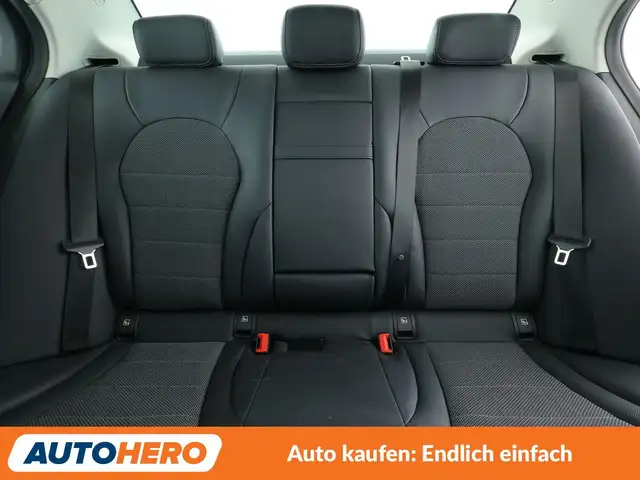 Mercedes-Benz C-Class view 15
