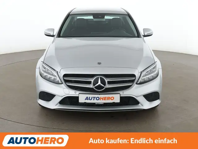 Mercedes-Benz C-Class view 9