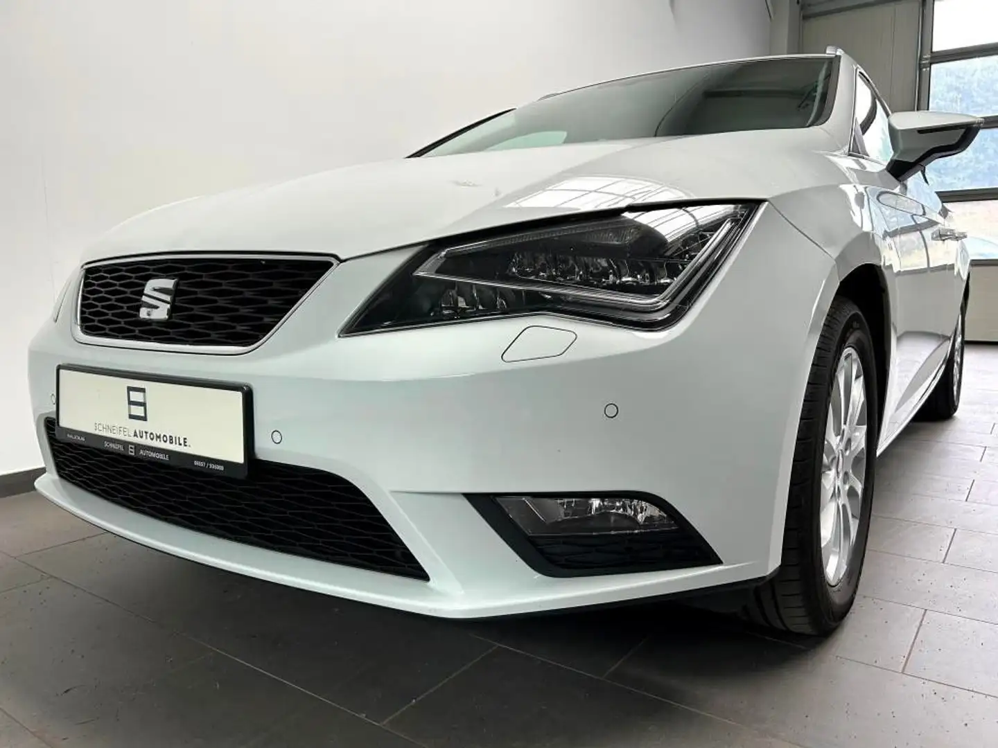 SEAT Leon ST Style LED Sitzheizung Blanc - 1