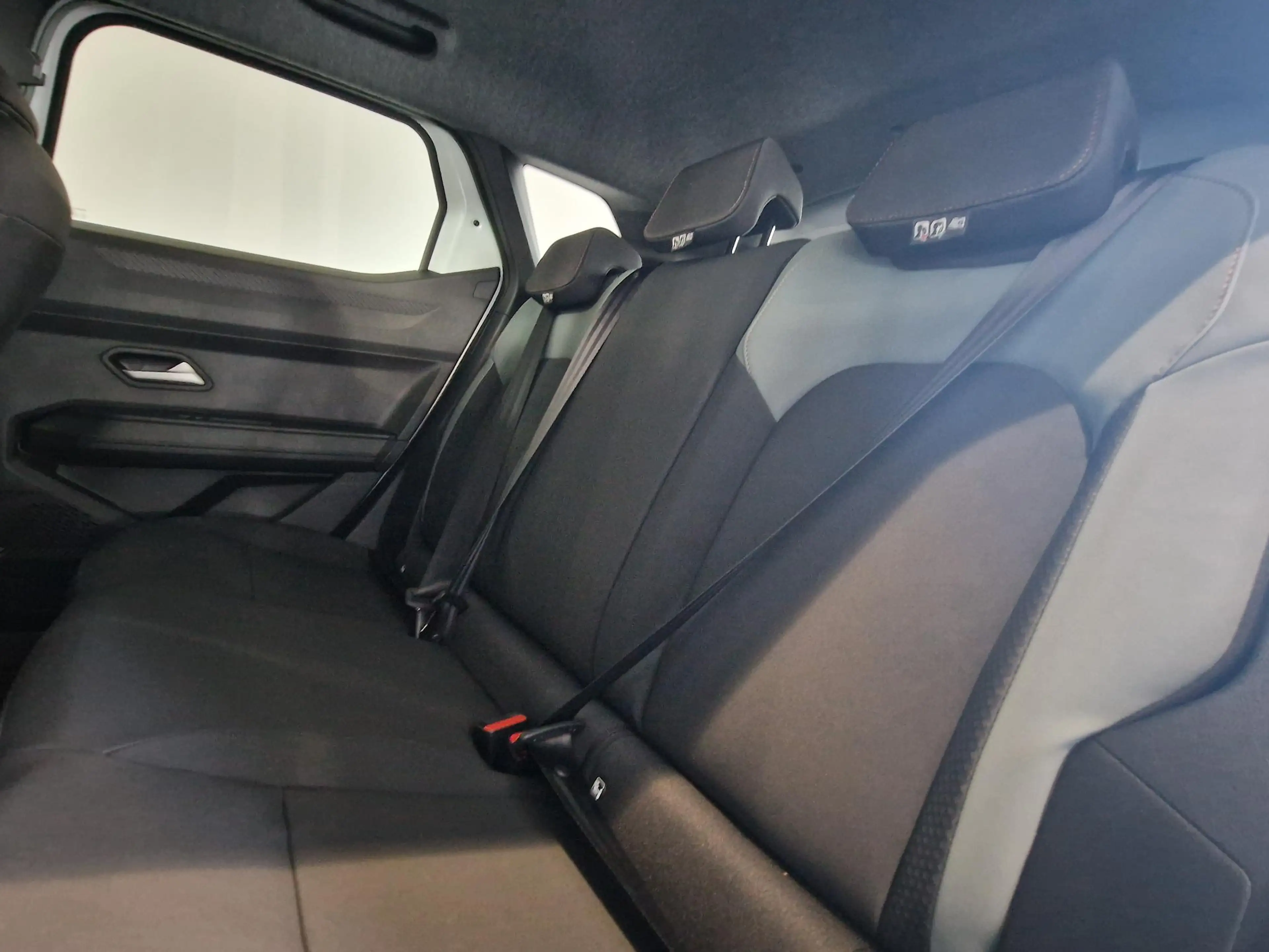 Dacia Duster 1.2 mild hybrid 140 extreme NIEUW VOORRAADKORTING — photo 6