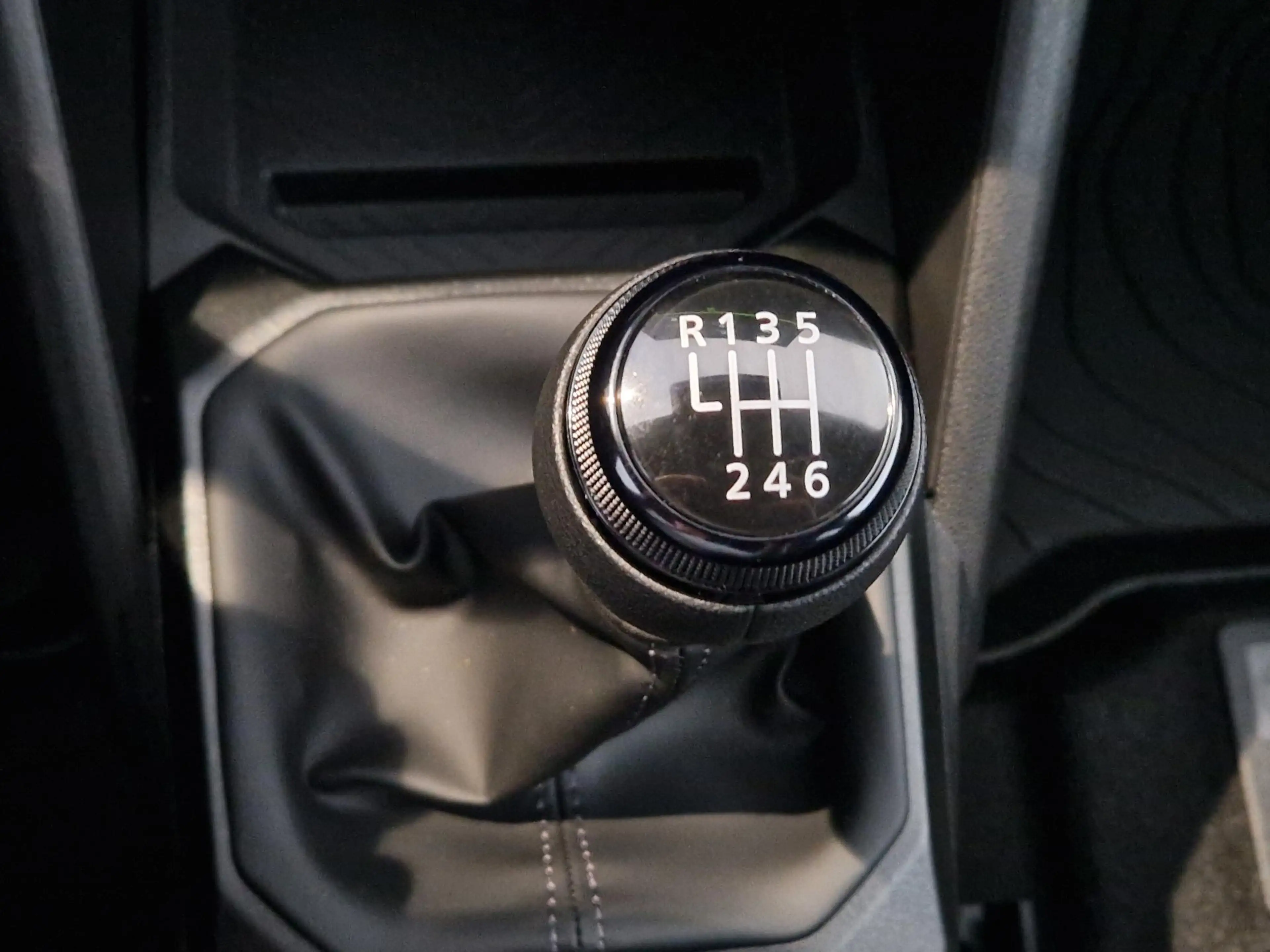 Dacia Duster 1.2 mild hybrid 140 extreme NIEUW VOORRAADKORTING — photo 21