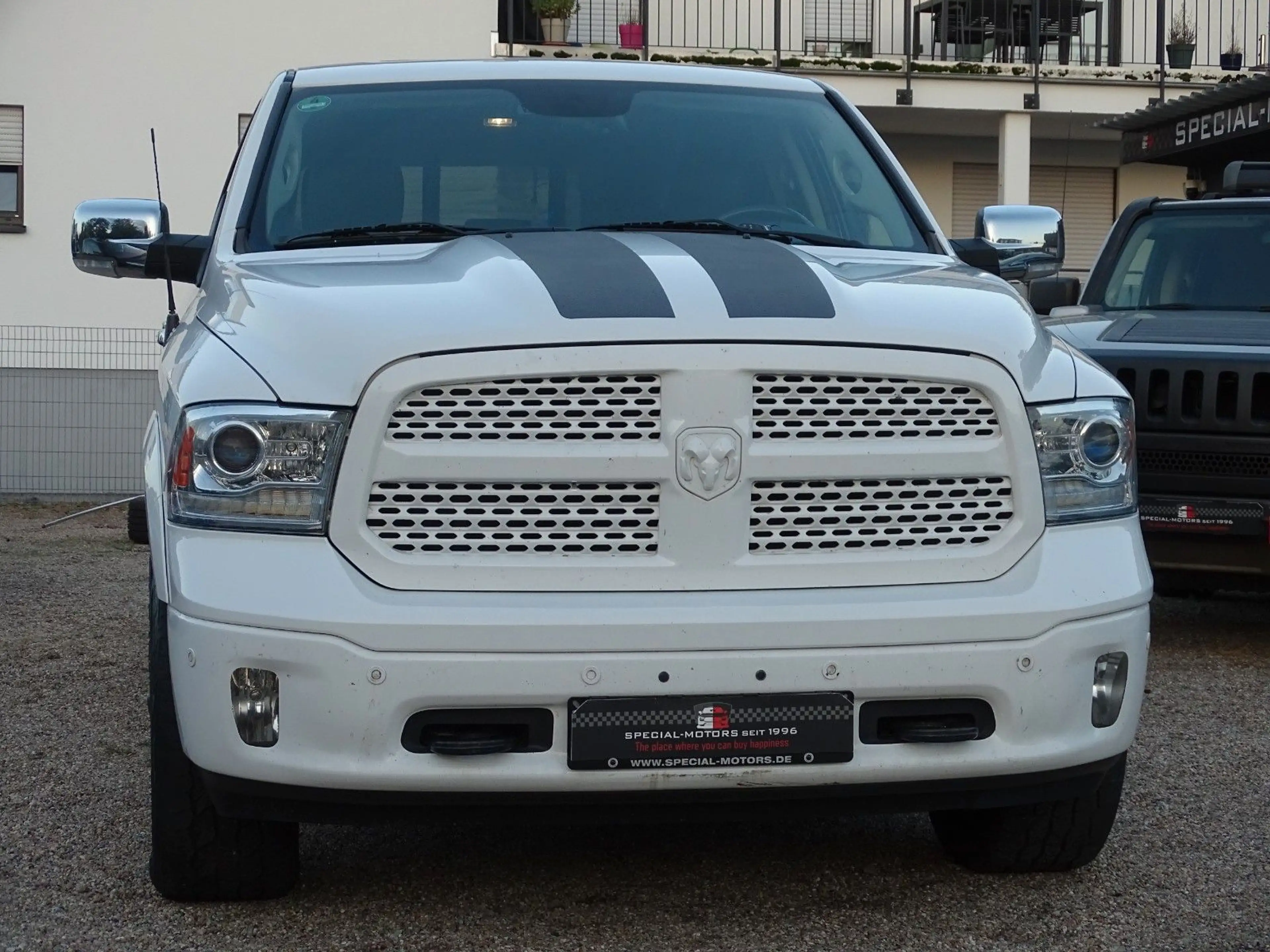 Dodge RAM 1500 5.7 V8 4x4 HEMI LARAMIE CrewCab*1.HAND — photo 5