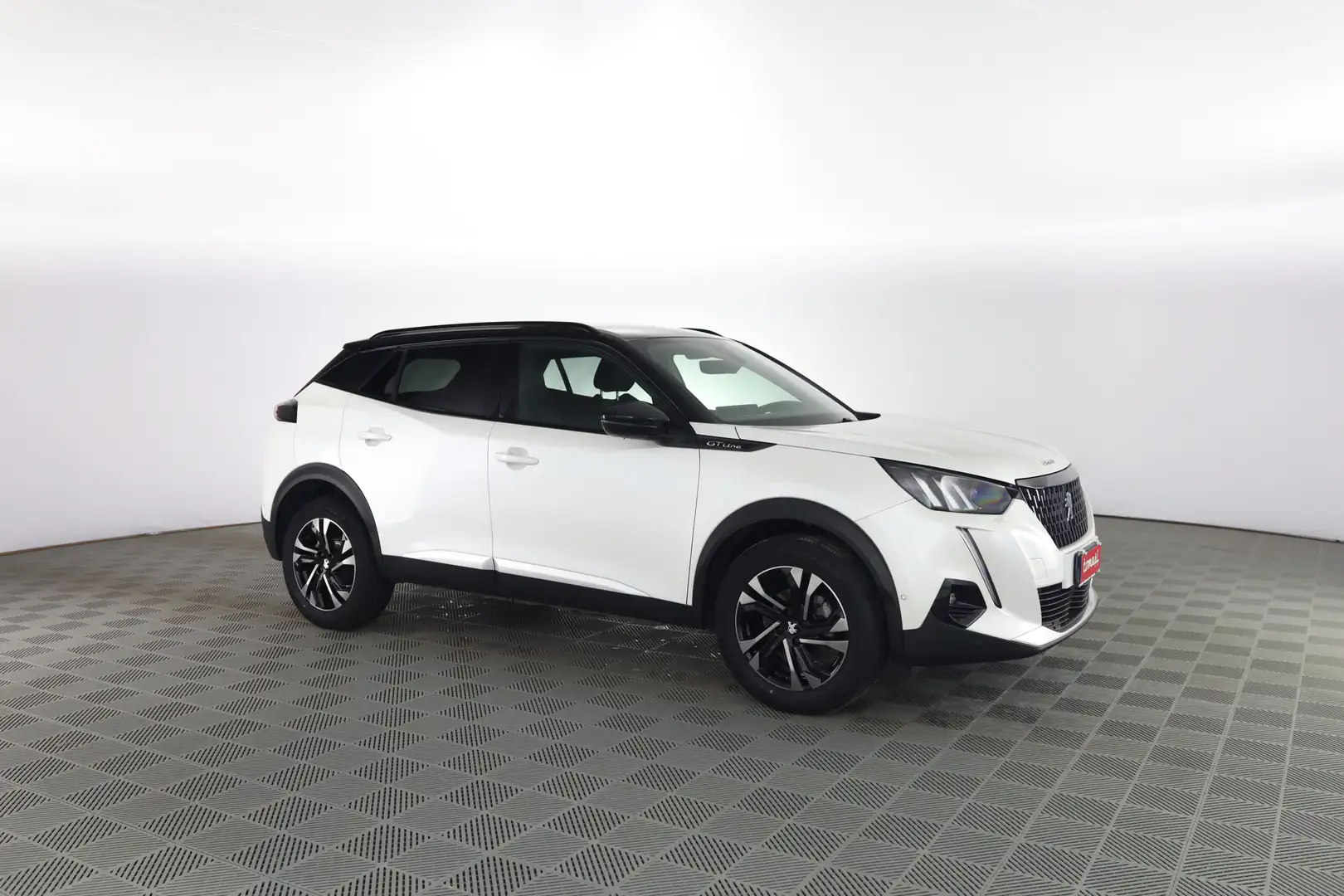 Peugeot 2008 BlueHDi 100 S&S GT Line Weiß - 2