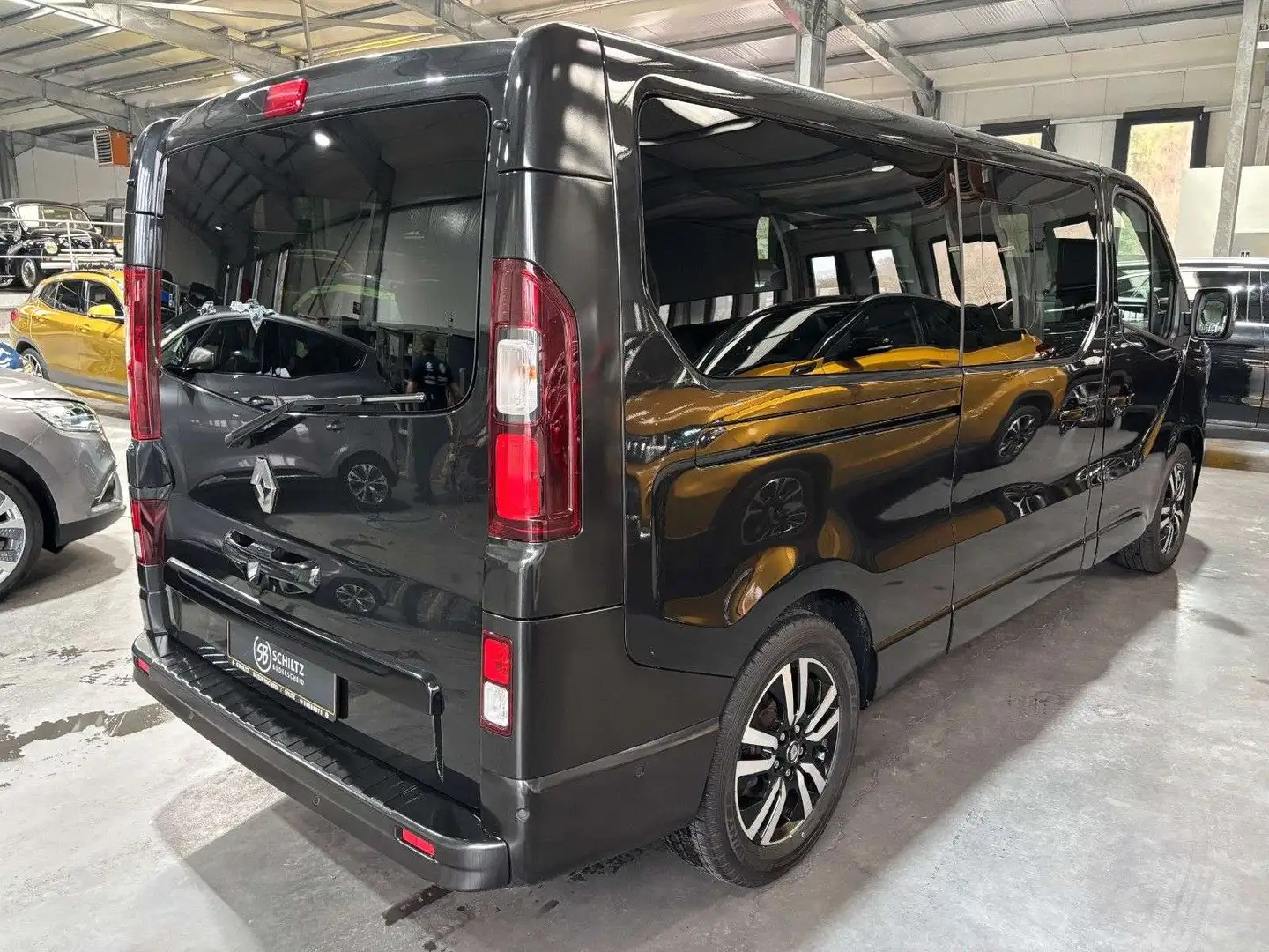 Renault Trafic L2H1 SpaceClass 170HP Grijs - 2