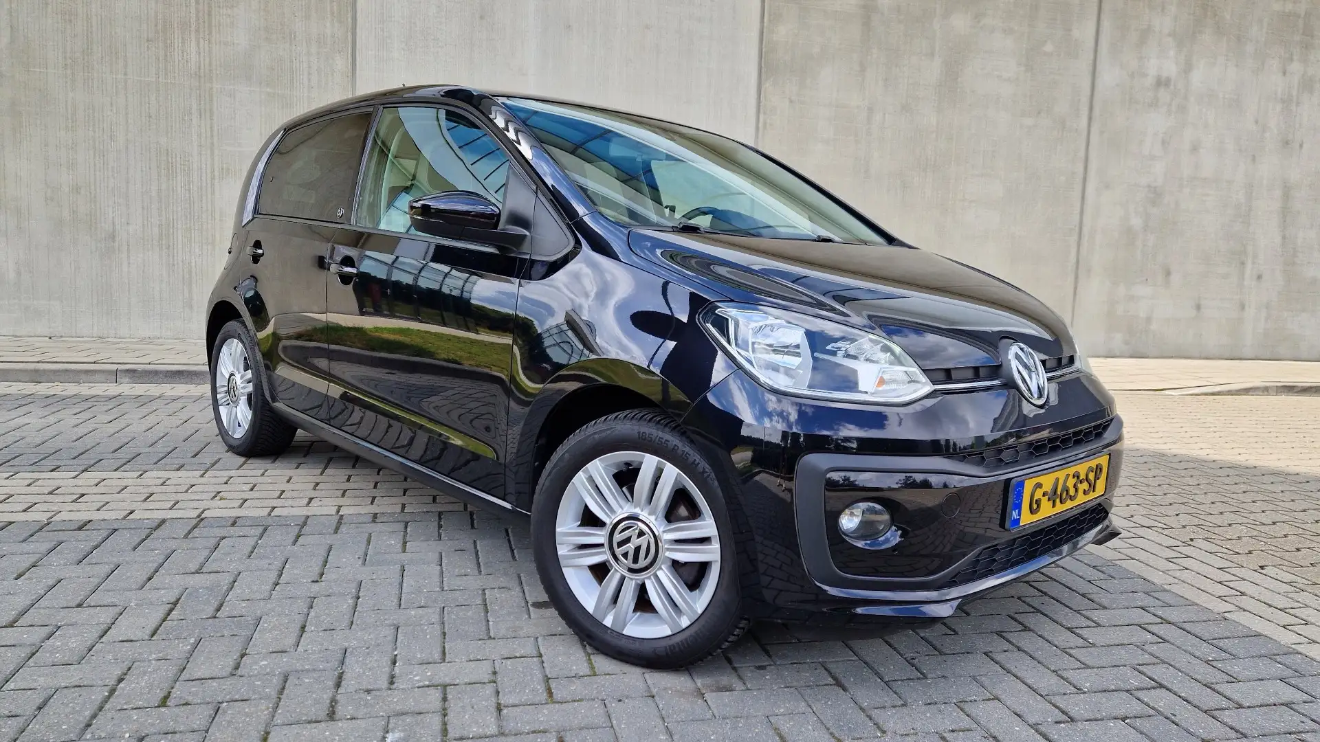 Volkswagen up! 1.0 BMT beats Zwart - 1