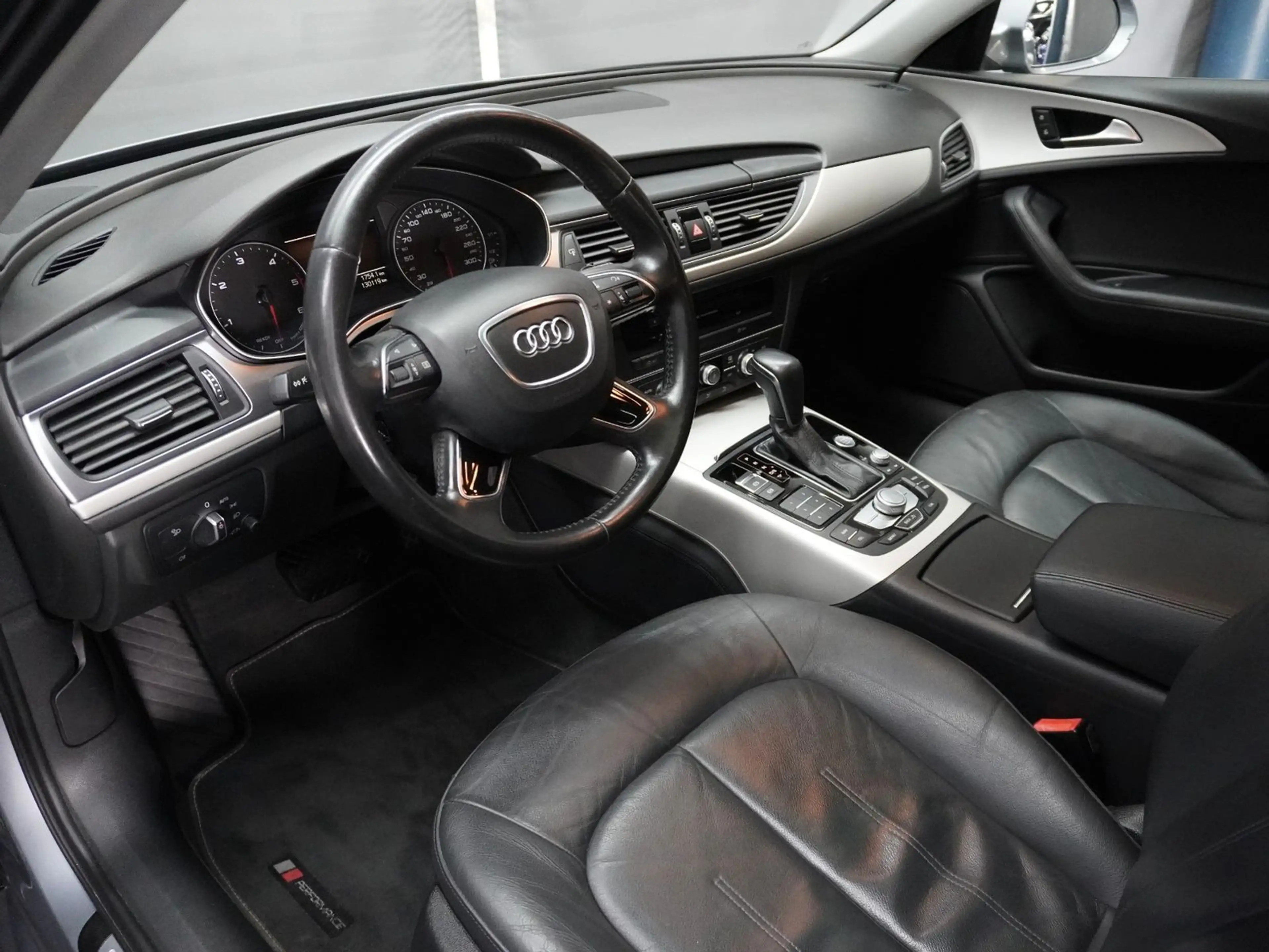 Audi A6 Avant 2.0 TDI ultra 2.Hd. Pano NAV Leder — photo 12