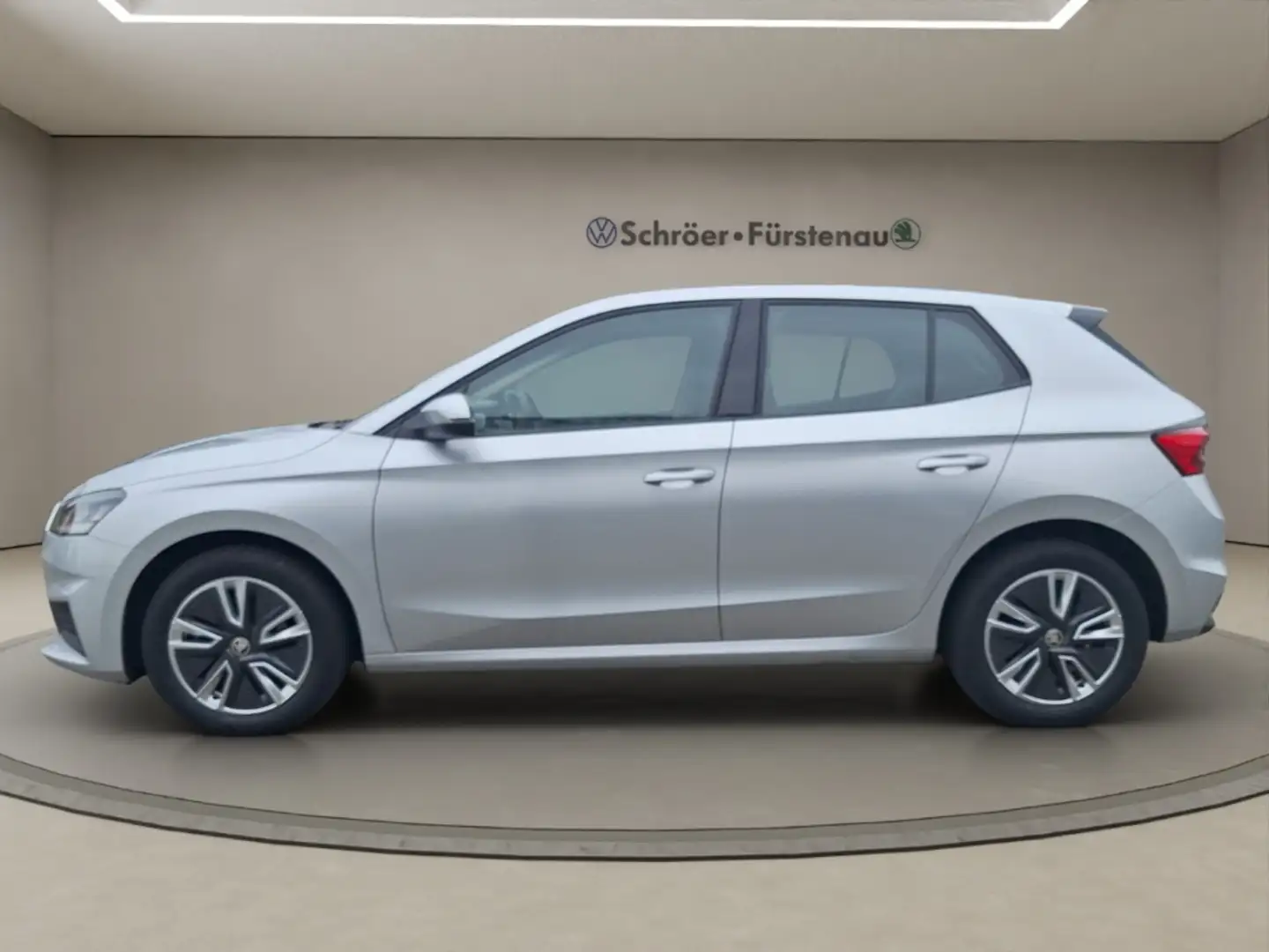 Skoda Fabia 1.0 TSI ''X-tra'' DSG (ACC/LED/NAVI) Argento - 2