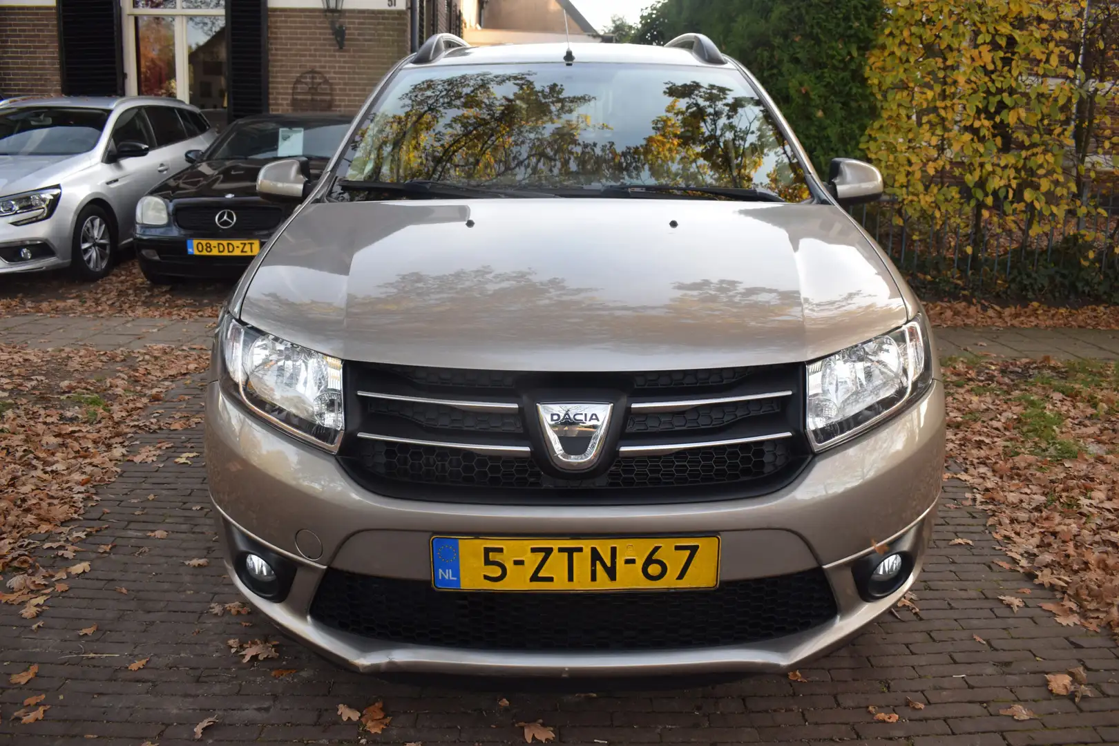 Dacia Logan MCV 0.9 TCe Prestige Navigatie , Cruise control Gris - 2