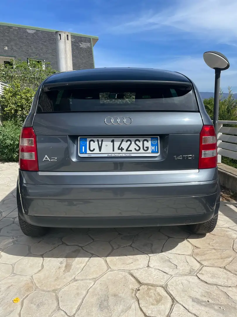 Audi A2 1.4 tdi Top Сірий - 2
