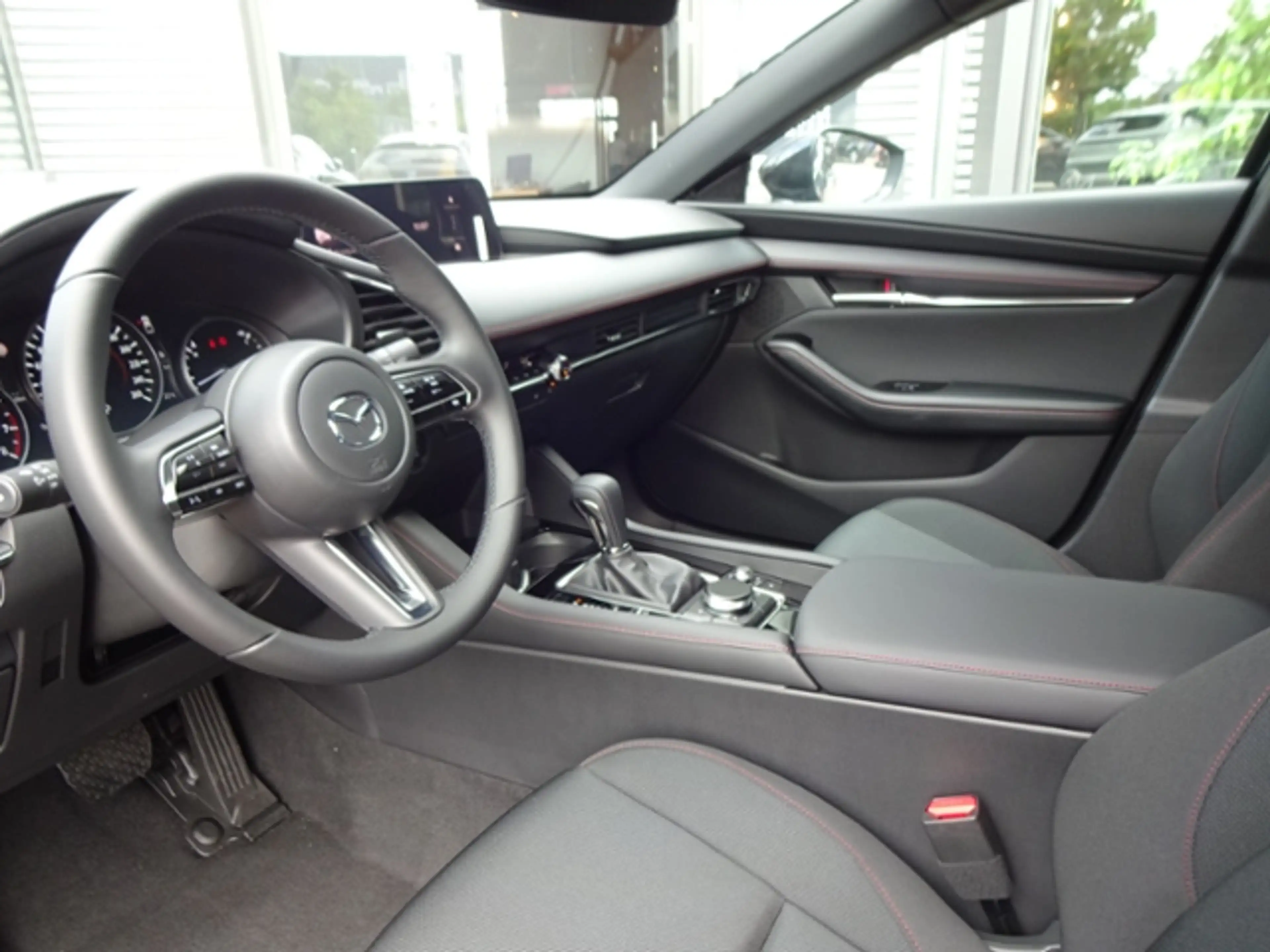 Mazda 3 Homura Automatik 2.5L e-SKYACTIV G 140ps — photo 11