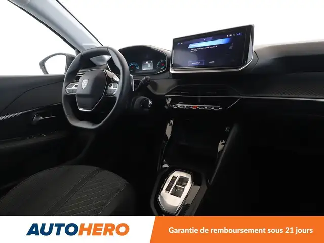 Peugeot 208 view 13