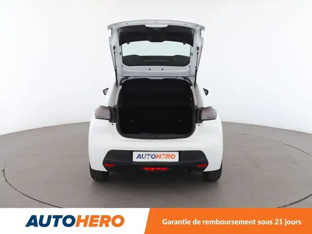 Peugeot 208 view 16