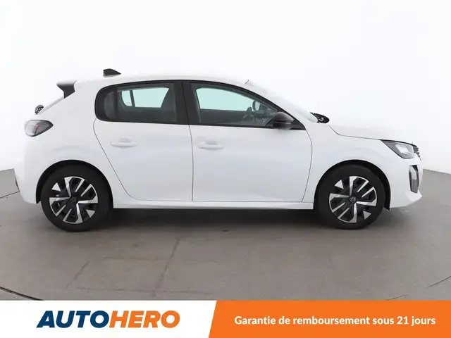 Peugeot 208 view 7