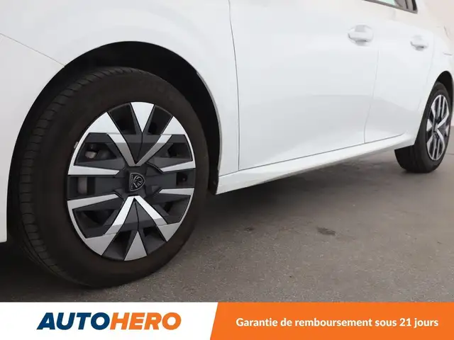 Peugeot 208 view 30