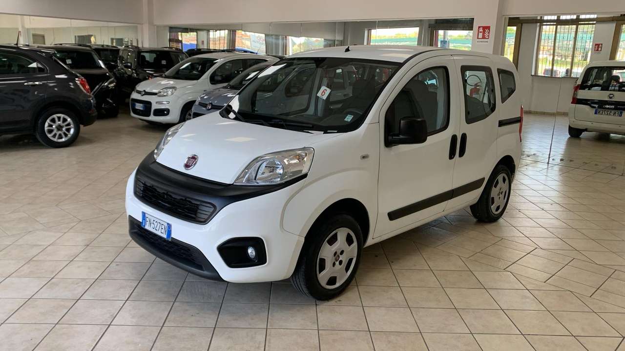 Fiat Qubo Qubo 2017 1.4 8v natural power Lounge 70cv