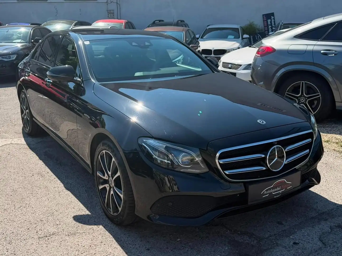 Mercedes-Benz E 220 d 4MATIC Avantgarde Autom. Allrad 194PS Pick.09/27 Schwarz - 1