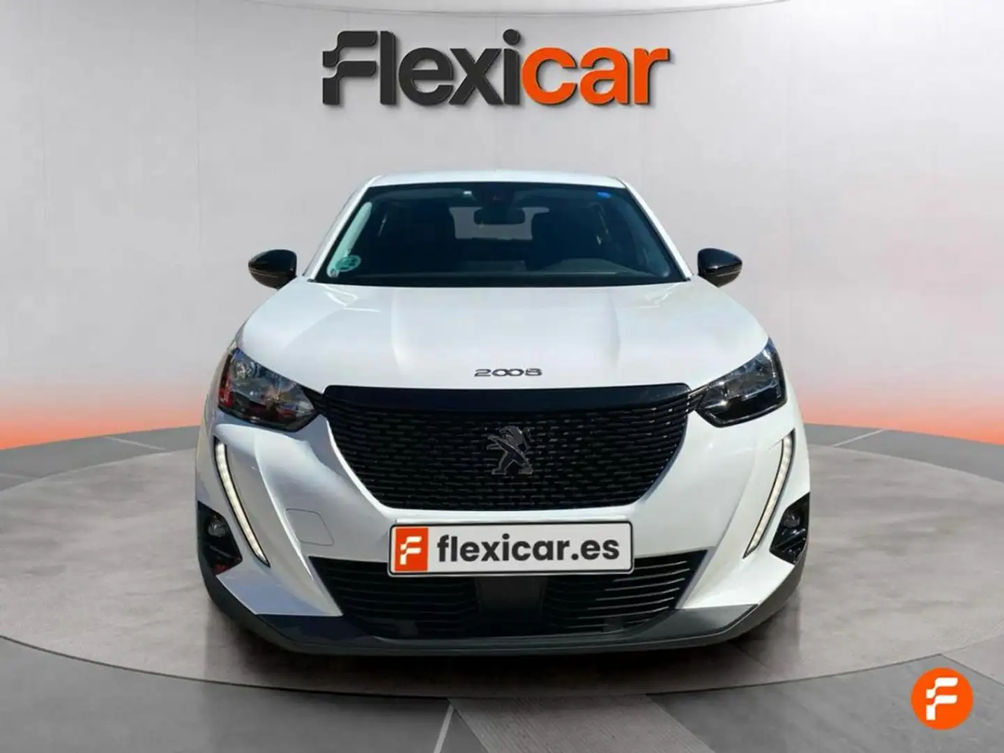 Peugeot 2008 1.2 PureTech S&S Active Pack 100 Wit - 2