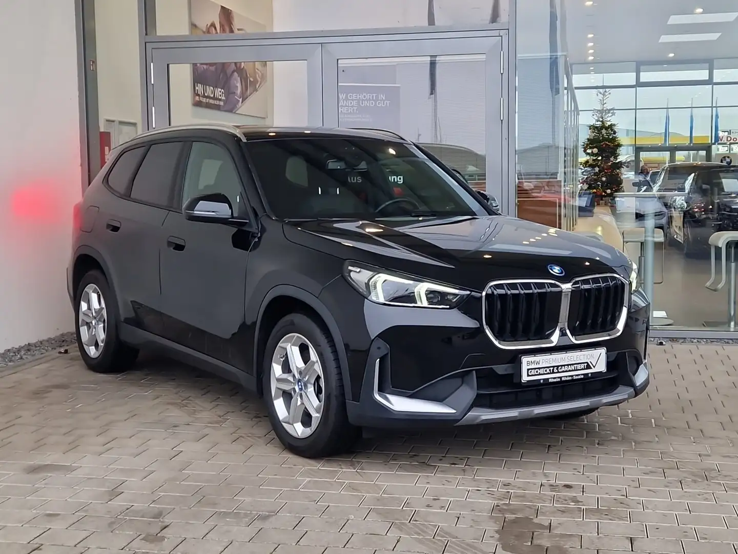 BMW X1 xDrive25e Navi.HUD.LED.Park+.Komfort.SSGL.SH Schwarz - 2