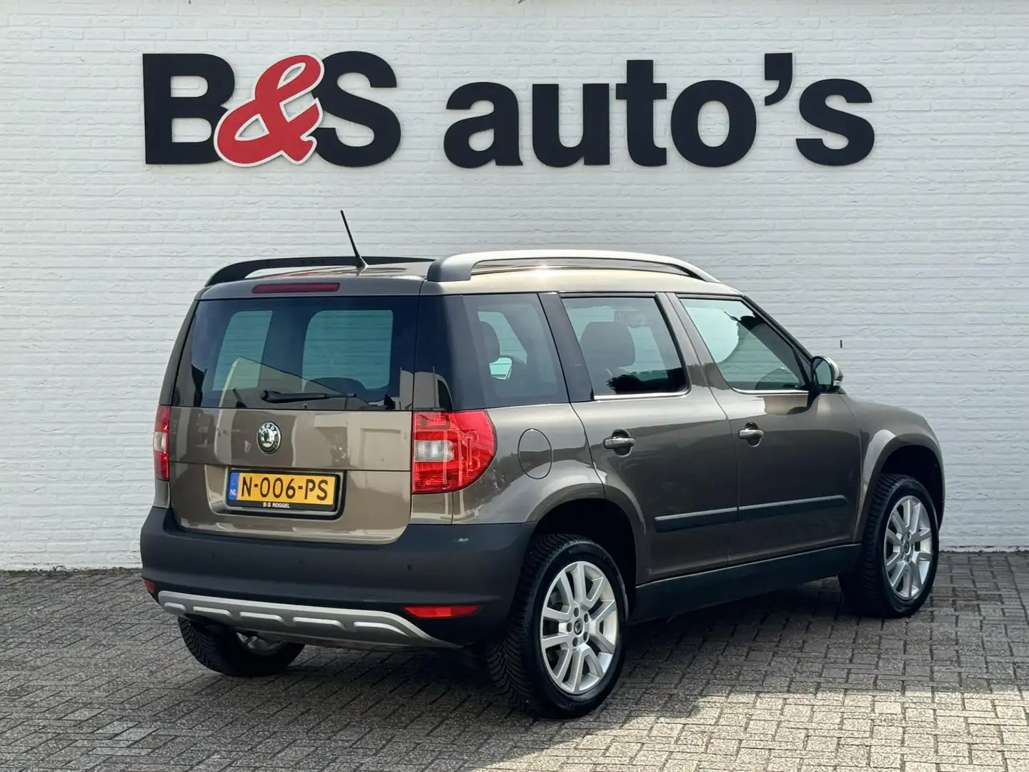 Skoda Yeti 1.2 TSI Ambition 100% onderhouden Clima Cruise DAB Bruin - 2
