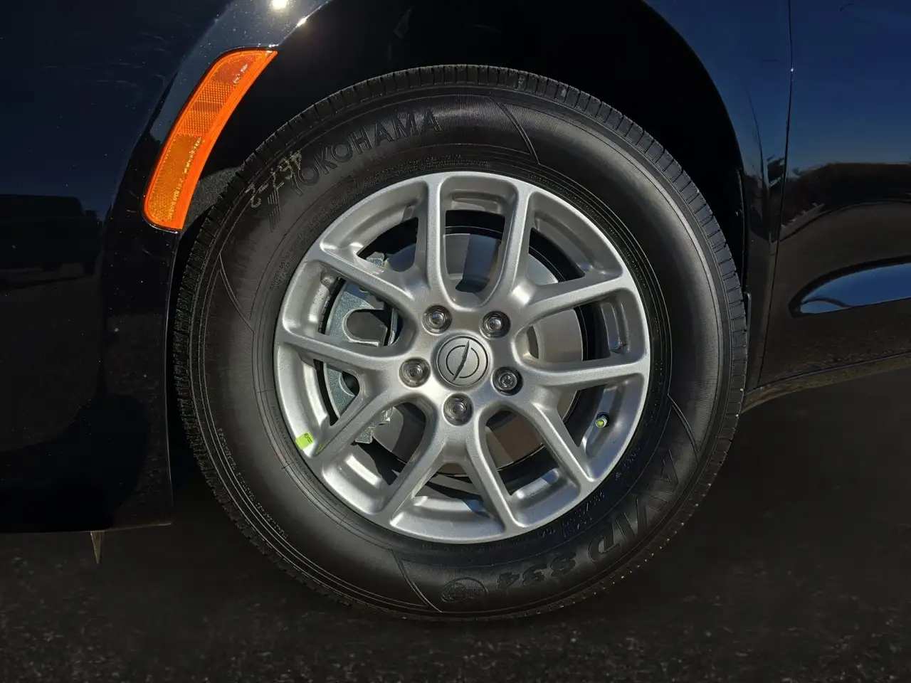 Chrysler Grand Caravan снимка Chrysler Grand Caravan