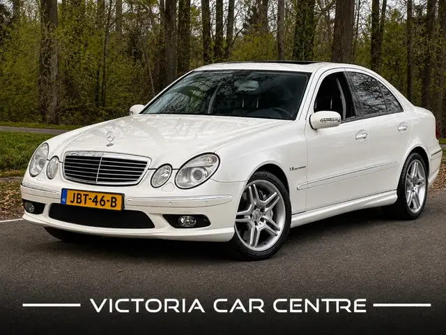Mercedes-Benz E 55 AMG AMG -E55-V8