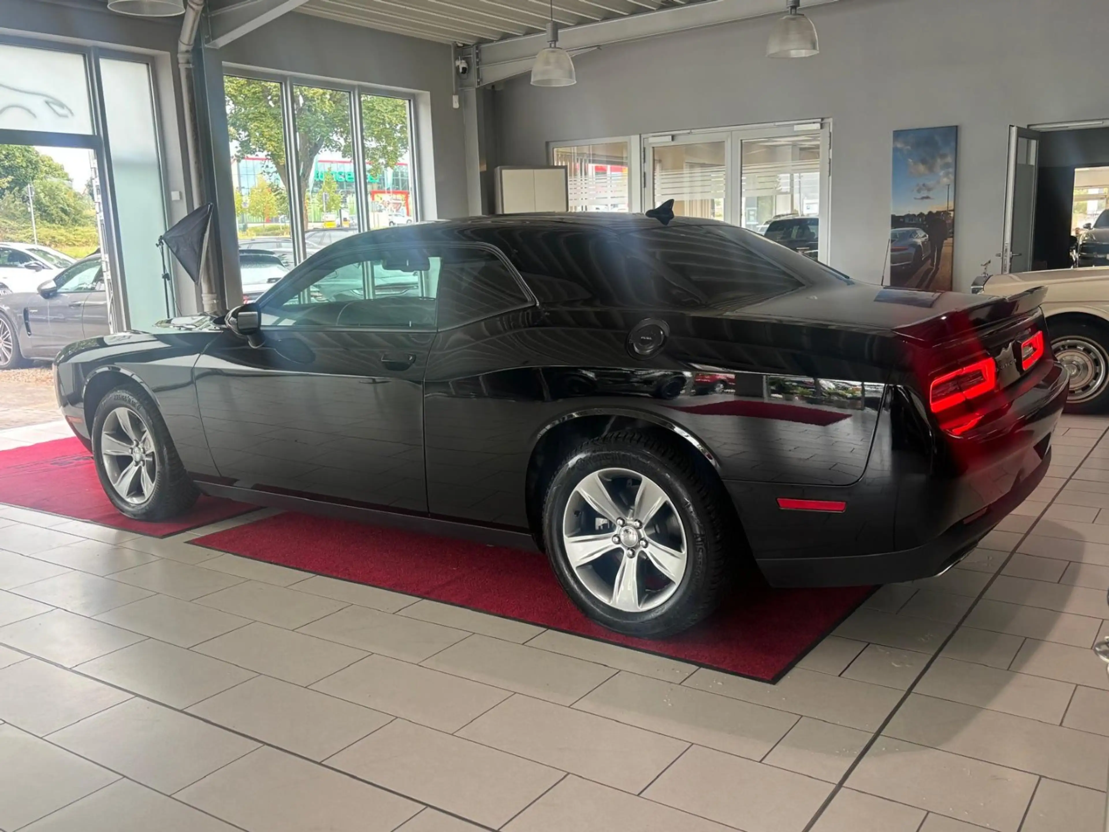 Dodge Challenger GT 3.6 NAVI*1Hand*Unfallfrei — photo 4