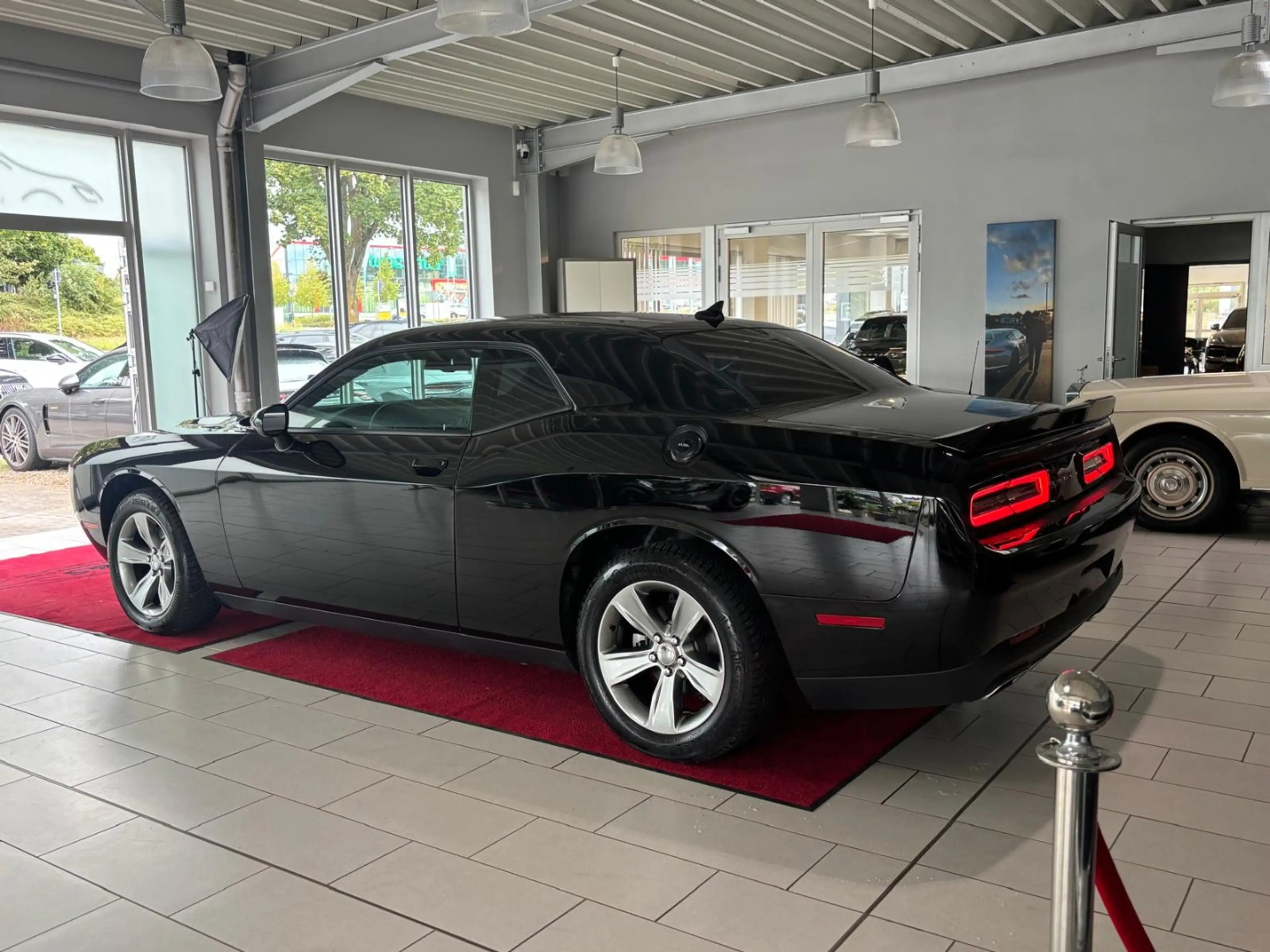 Dodge Challenger GT 3.6 NAVI*1Hand*Unfallfrei — photo 2