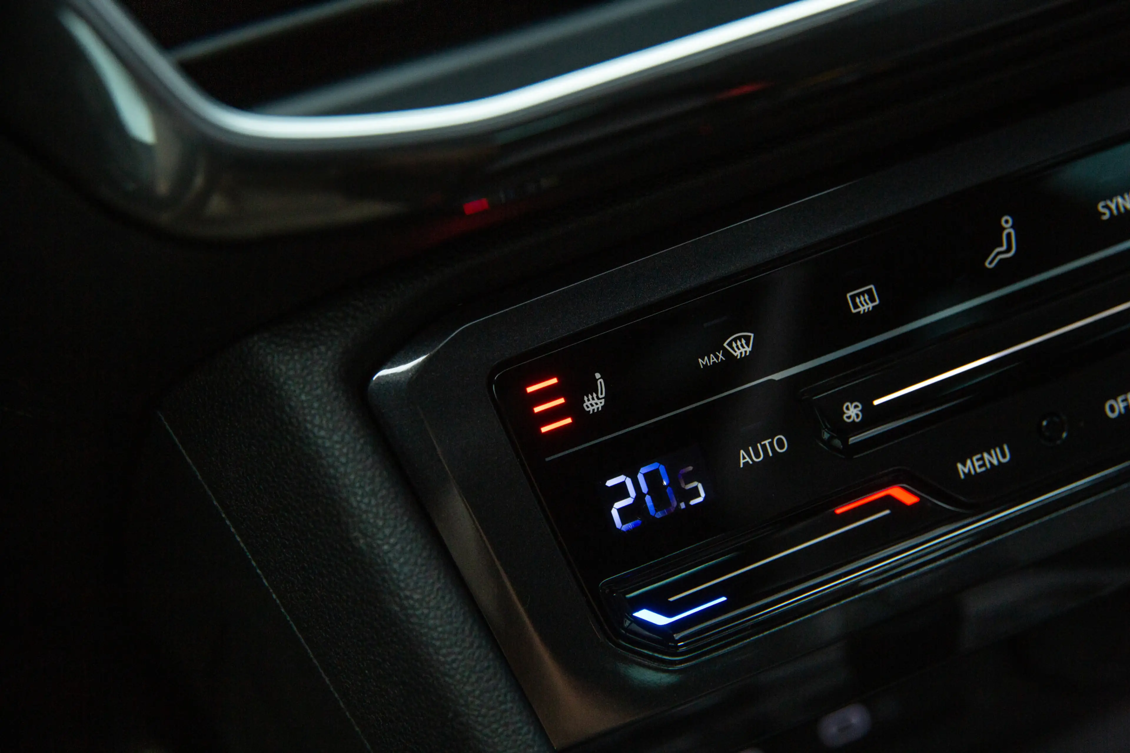 SEAT Tarraco 1.4 TSI e-Hybrid PHEV FR Business , SOH 100%, Pano — photo 23
