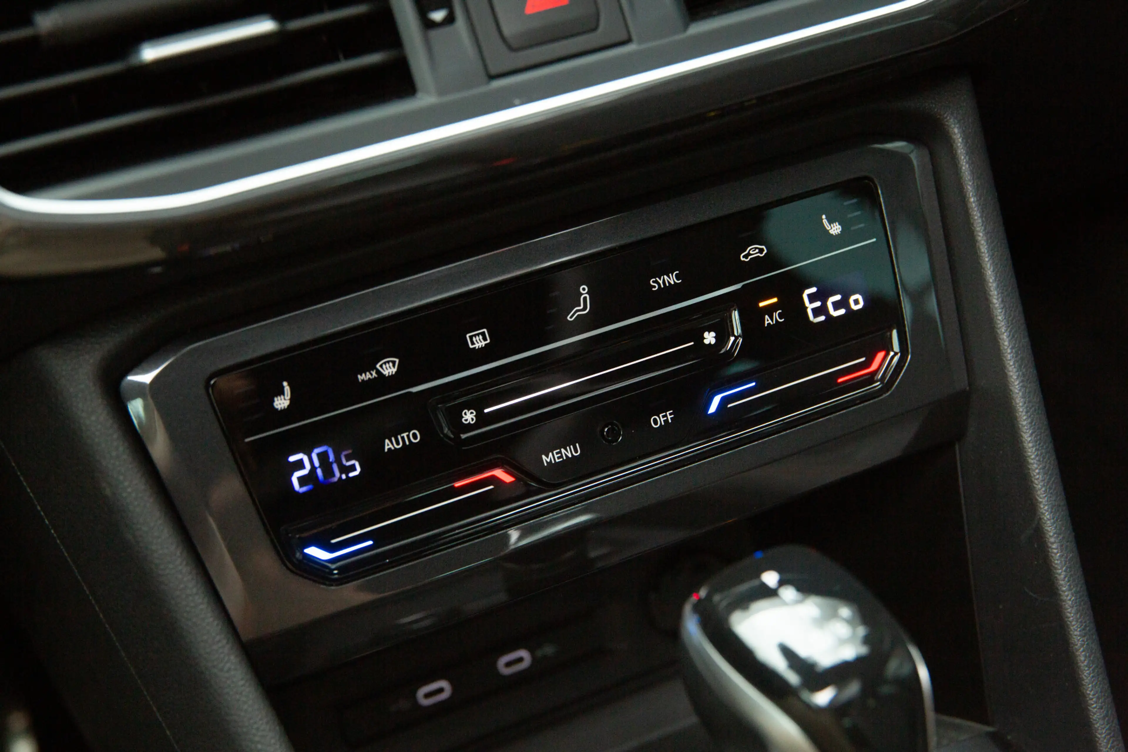 SEAT Tarraco 1.4 TSI e-Hybrid PHEV FR Business , SOH 100%, Pano — photo 22