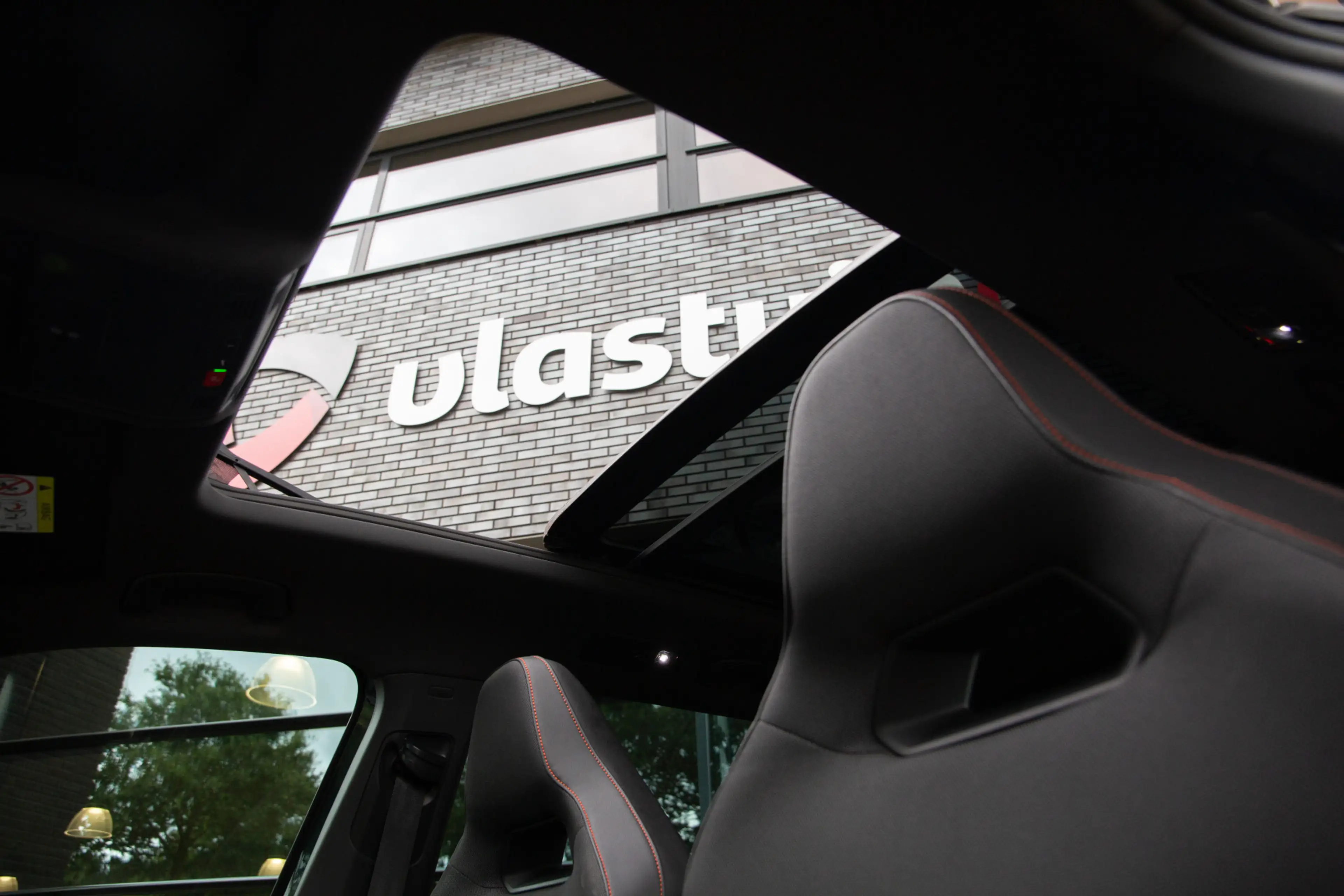 SEAT Tarraco 1.4 TSI e-Hybrid PHEV FR Business , SOH 100%, Pano — photo 3