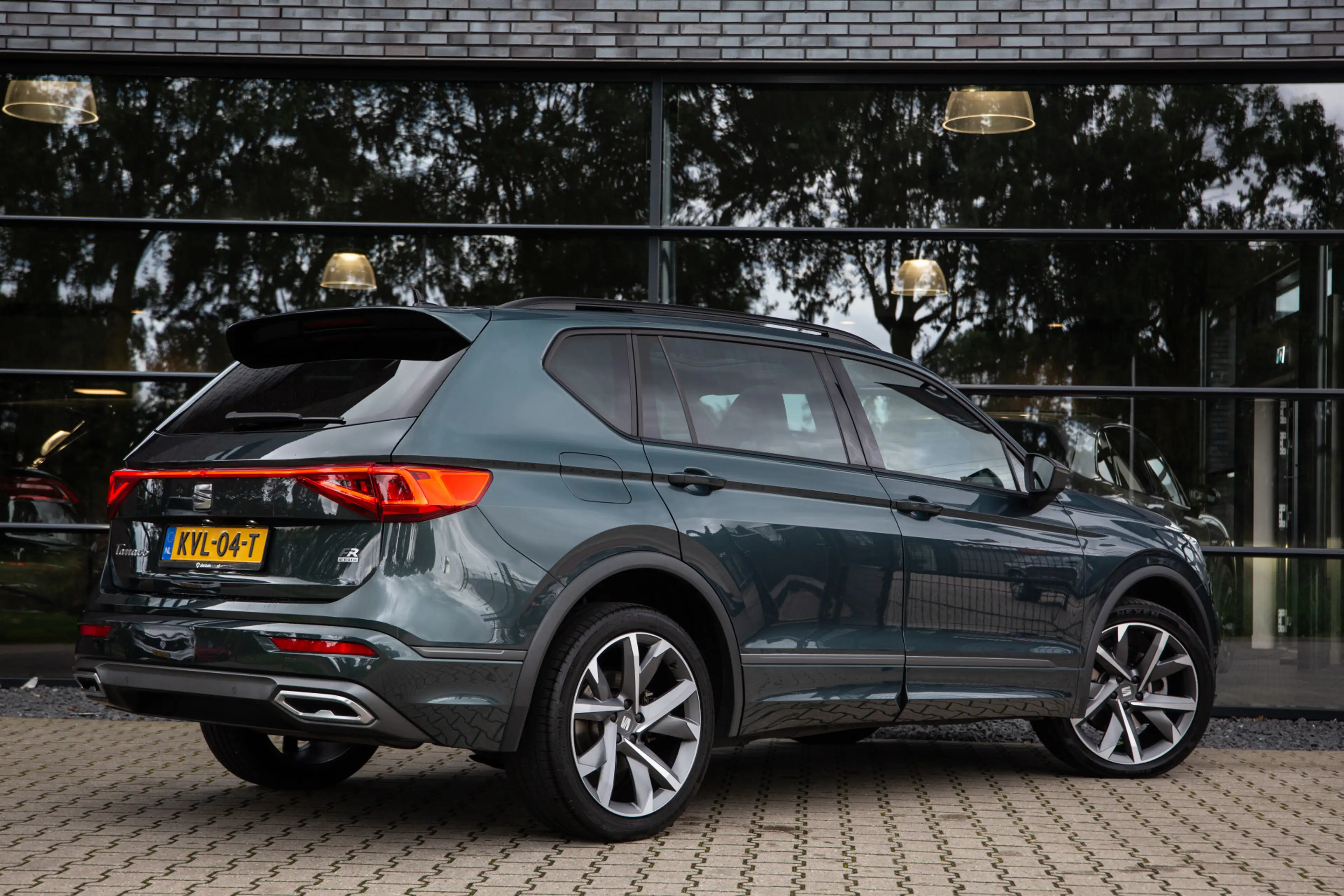 SEAT Tarraco 1.4 TSI e-Hybrid PHEV FR Business , SOH 100%, Pano — photo 2