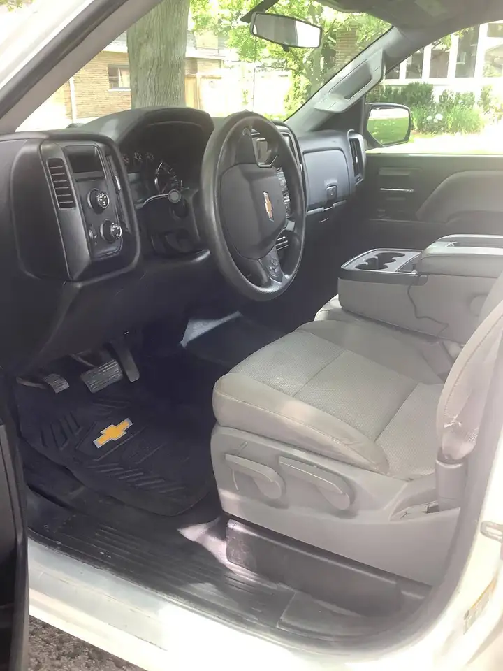 Chevrolet Silverado 1500 photo Chevrolet Silverado 1500