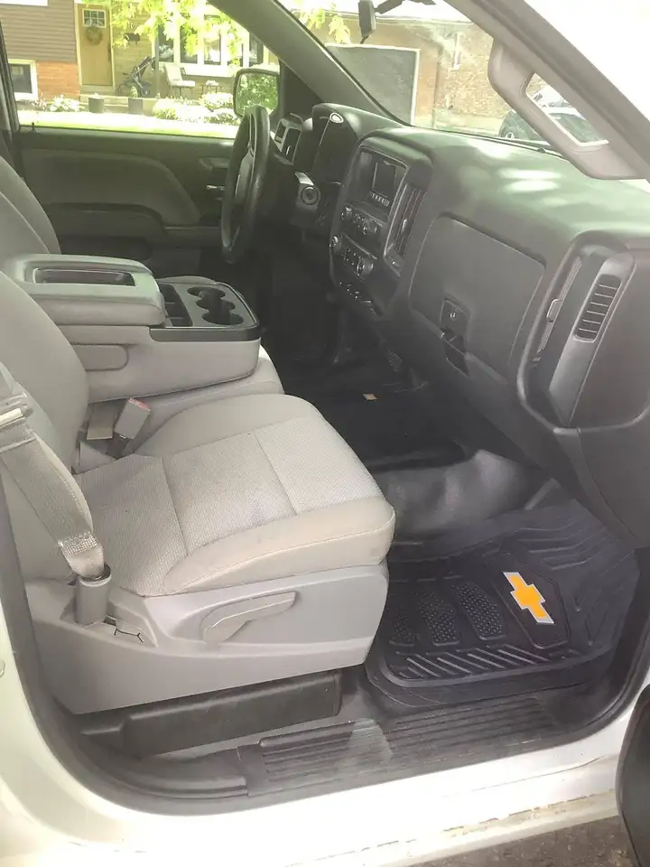 Chevrolet Silverado 1500 photo Chevrolet Silverado 1500