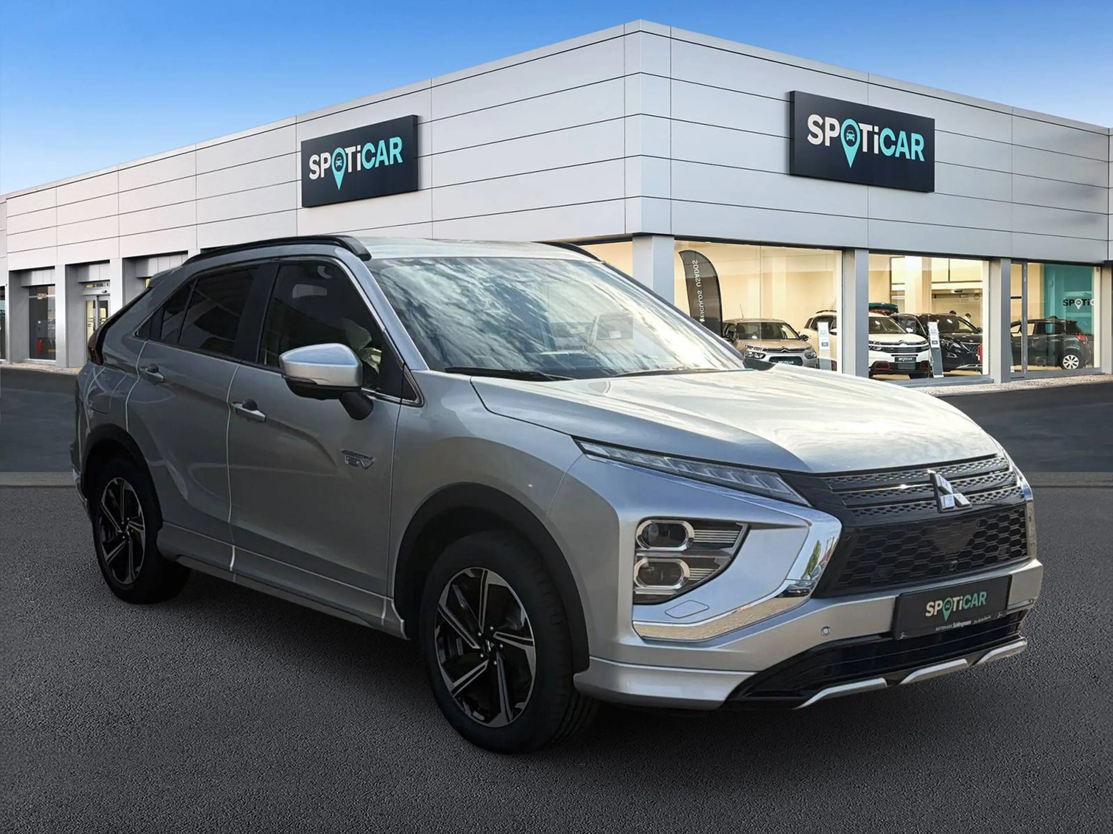 Mitsubishi Eclipse Cross Plus Select Black Hybrid 4WD — photo 7