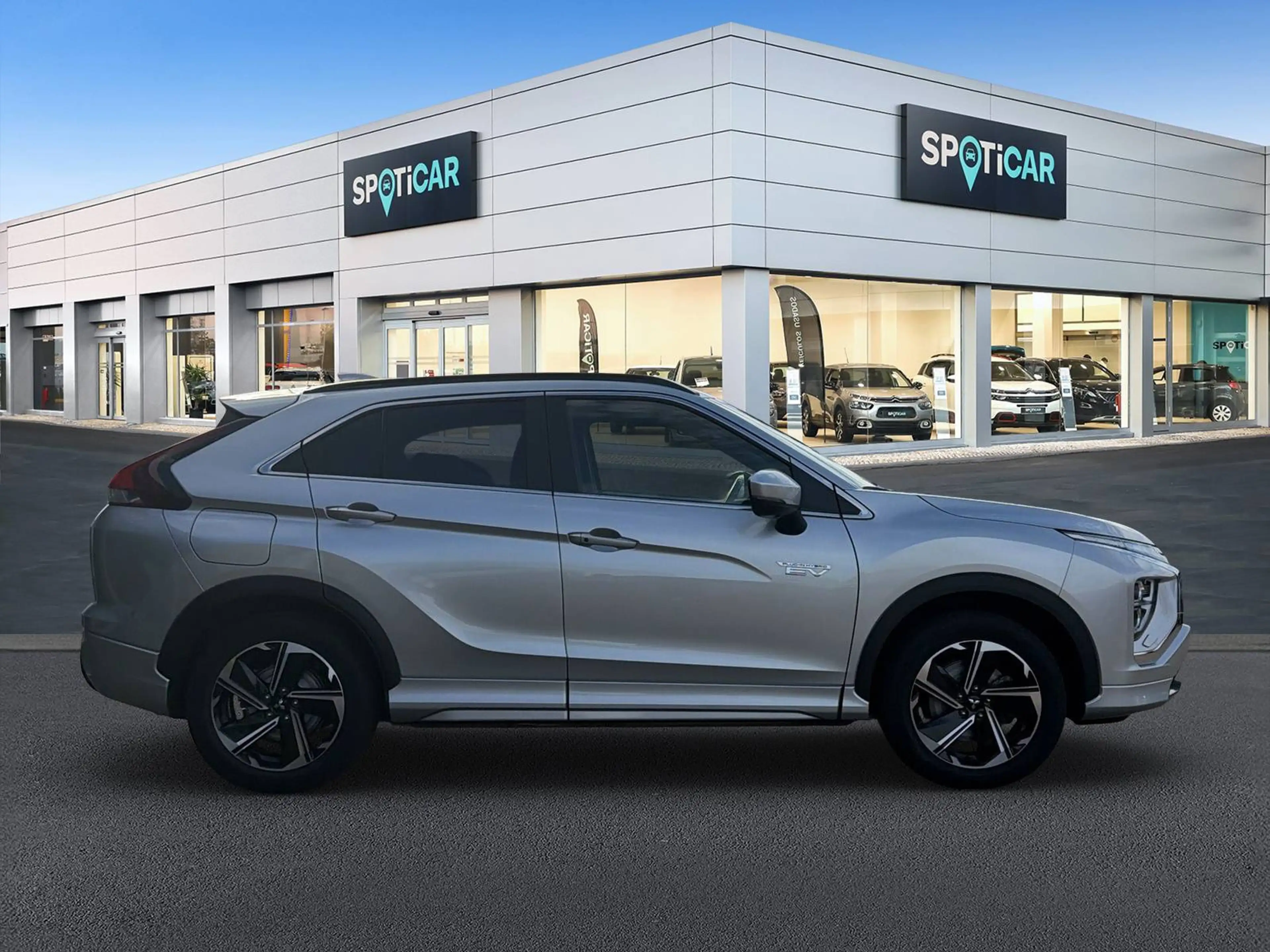 Mitsubishi Eclipse Cross Plus Select Black Hybrid 4WD — photo 6