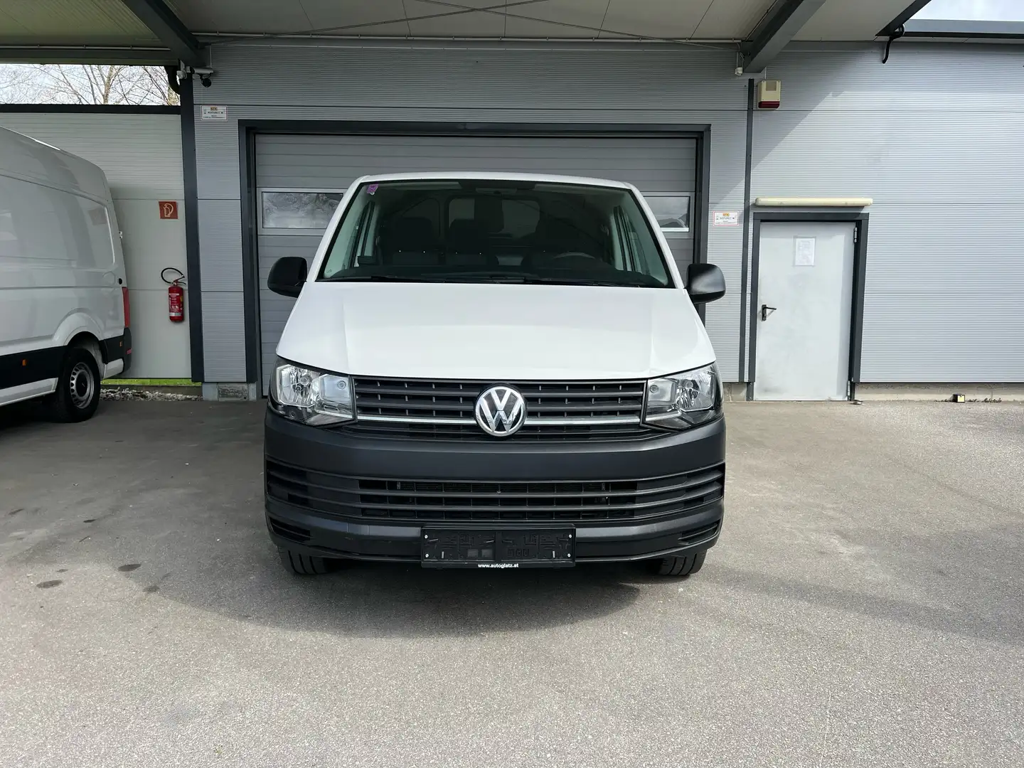 Volkswagen T6 Transporter Kastenwagen 2,0 TDI KLIMAANLAGE / ZZG 3,0t Weiß - 1