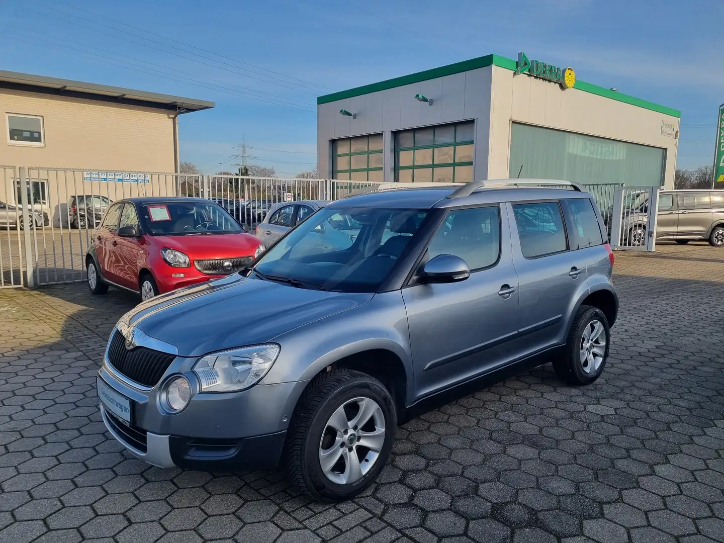 Skoda Yeti TSI DSG Aut. Ambition "1.Hand" VW Scheckheft Grau - 1