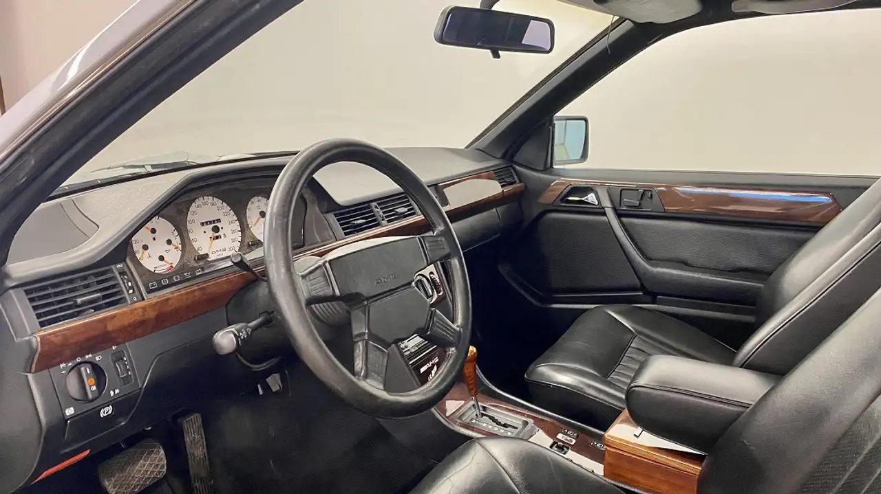 Mercedes-Benz E 300 CE 3.2 AMG, foto 8
