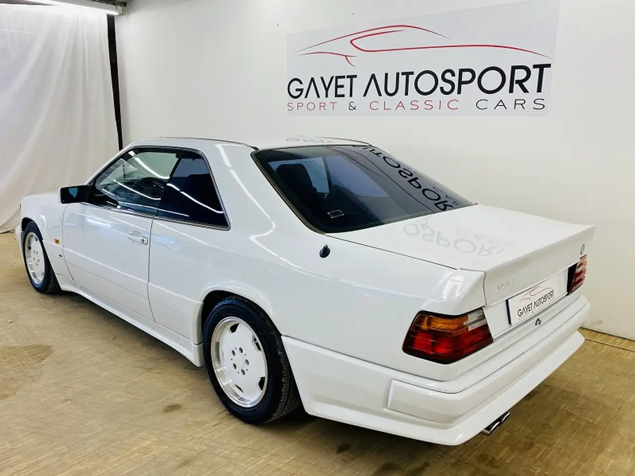 Mercedes-Benz E 300 CE 3.2 AMG, foto 6