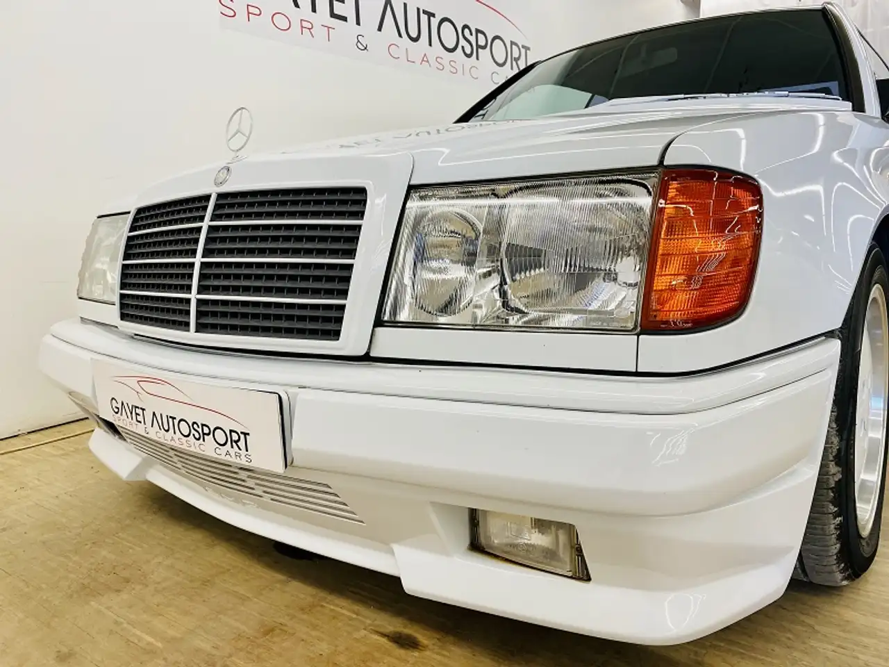 Mercedes-Benz E 300 CE 3.2 AMG, foto 3