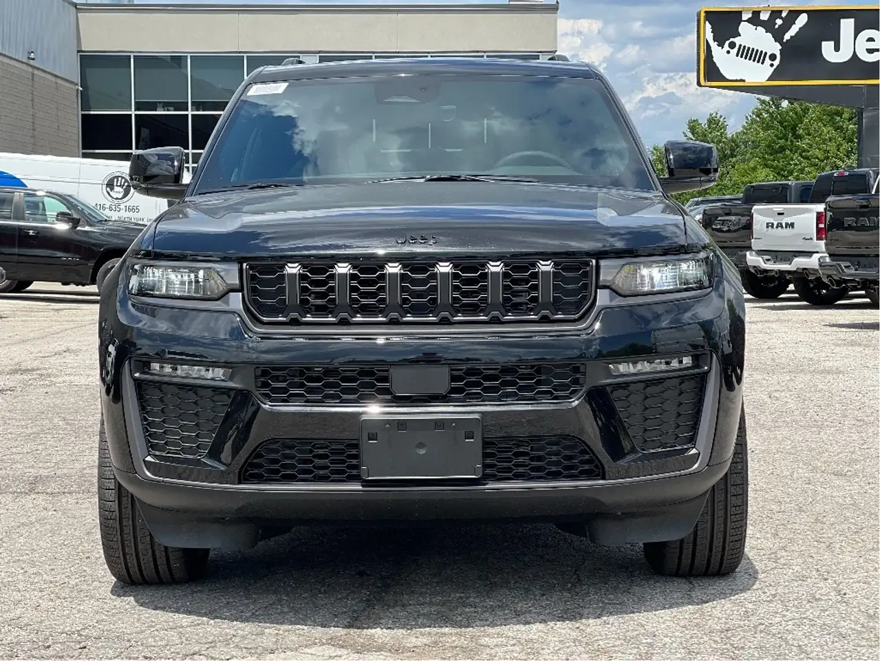 Jeep Grand Cherokee снимка Jeep Grand Cherokee