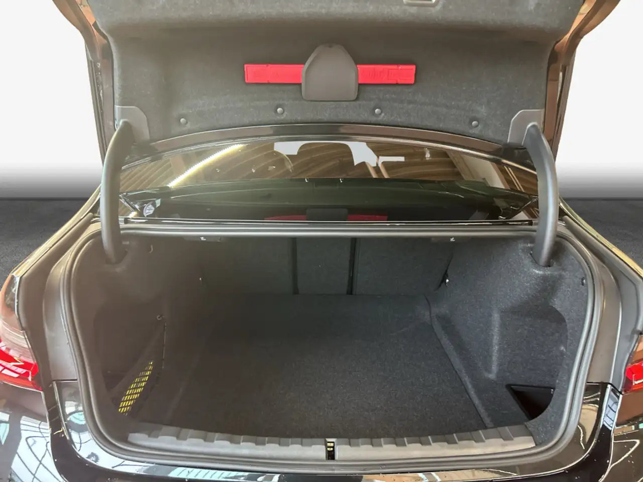 BMW 330 i xDrive Aut. 10