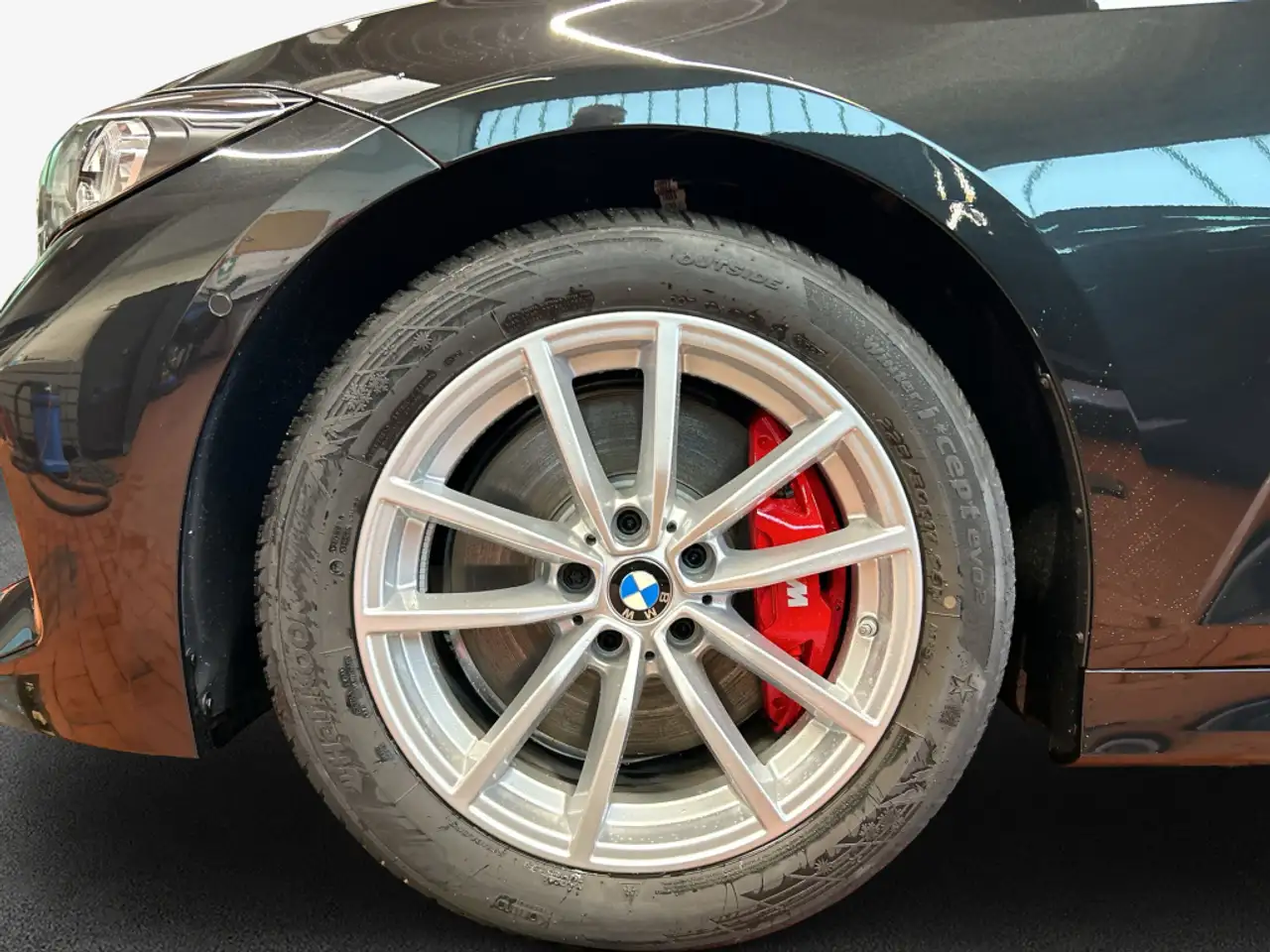 BMW 330 i xDrive Aut. 8